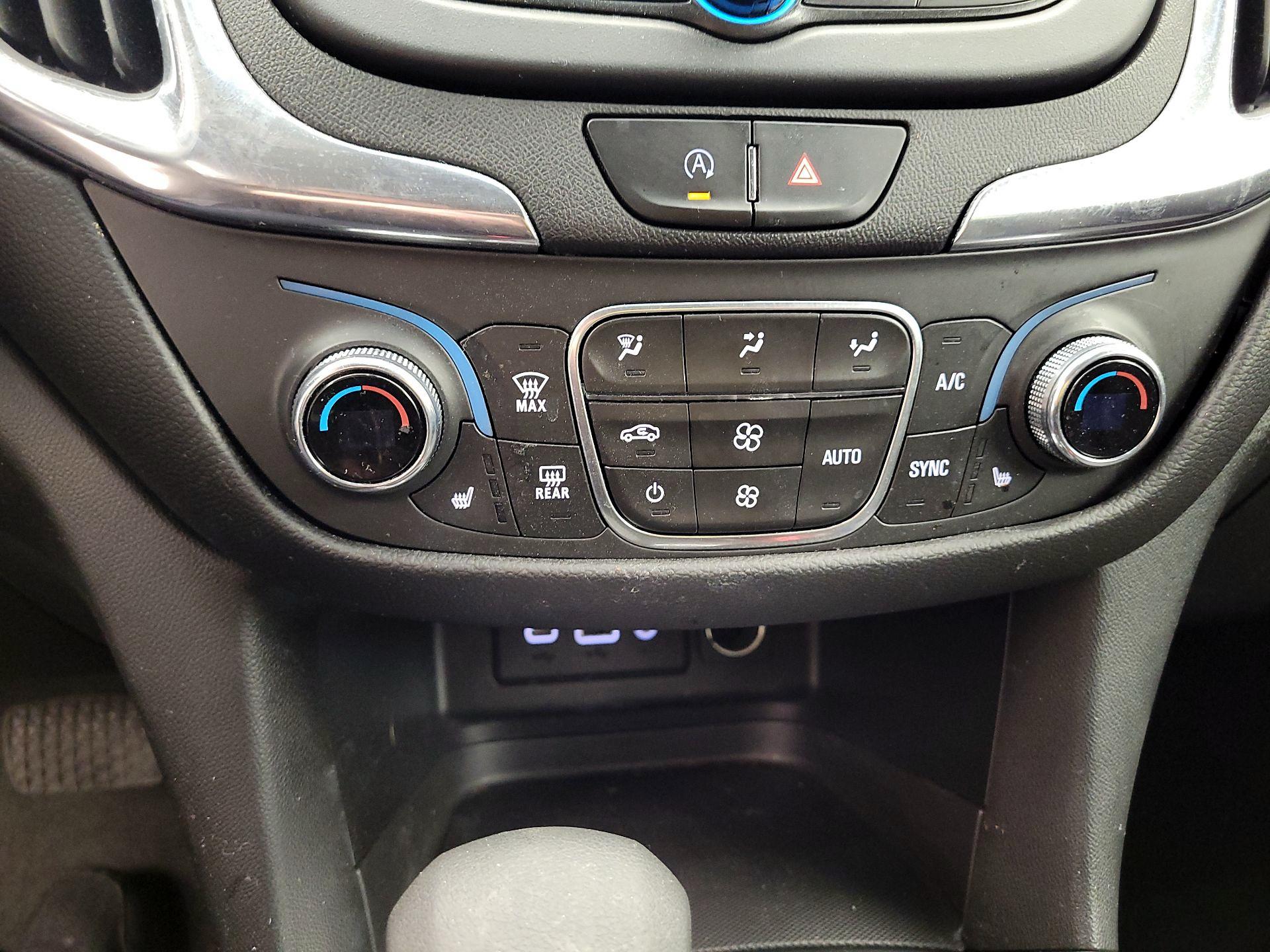 Thumbnail: 2022 Chevrolet Equinox - 16