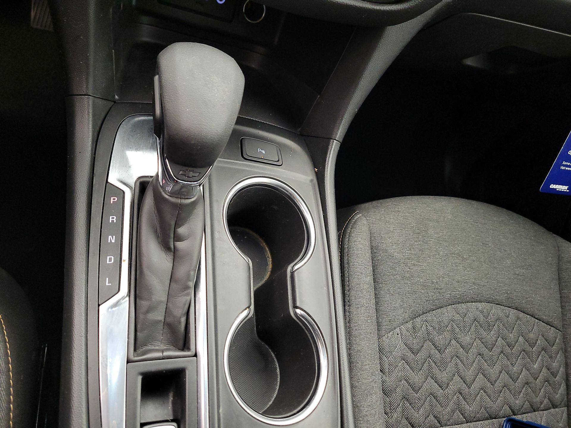 Thumbnail: 2022 Chevrolet Equinox - 17