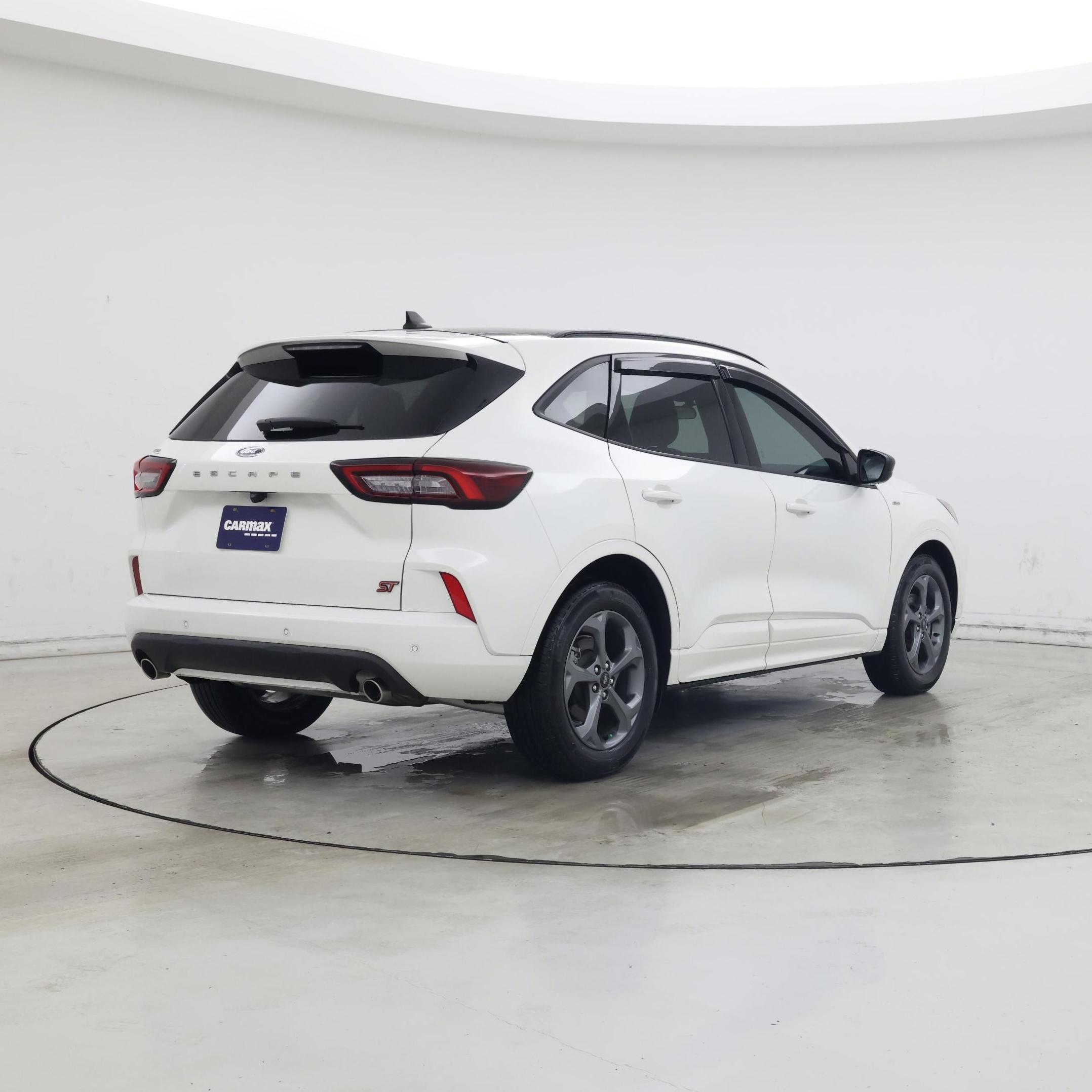 Thumbnail: 2023 Ford Escape - 8