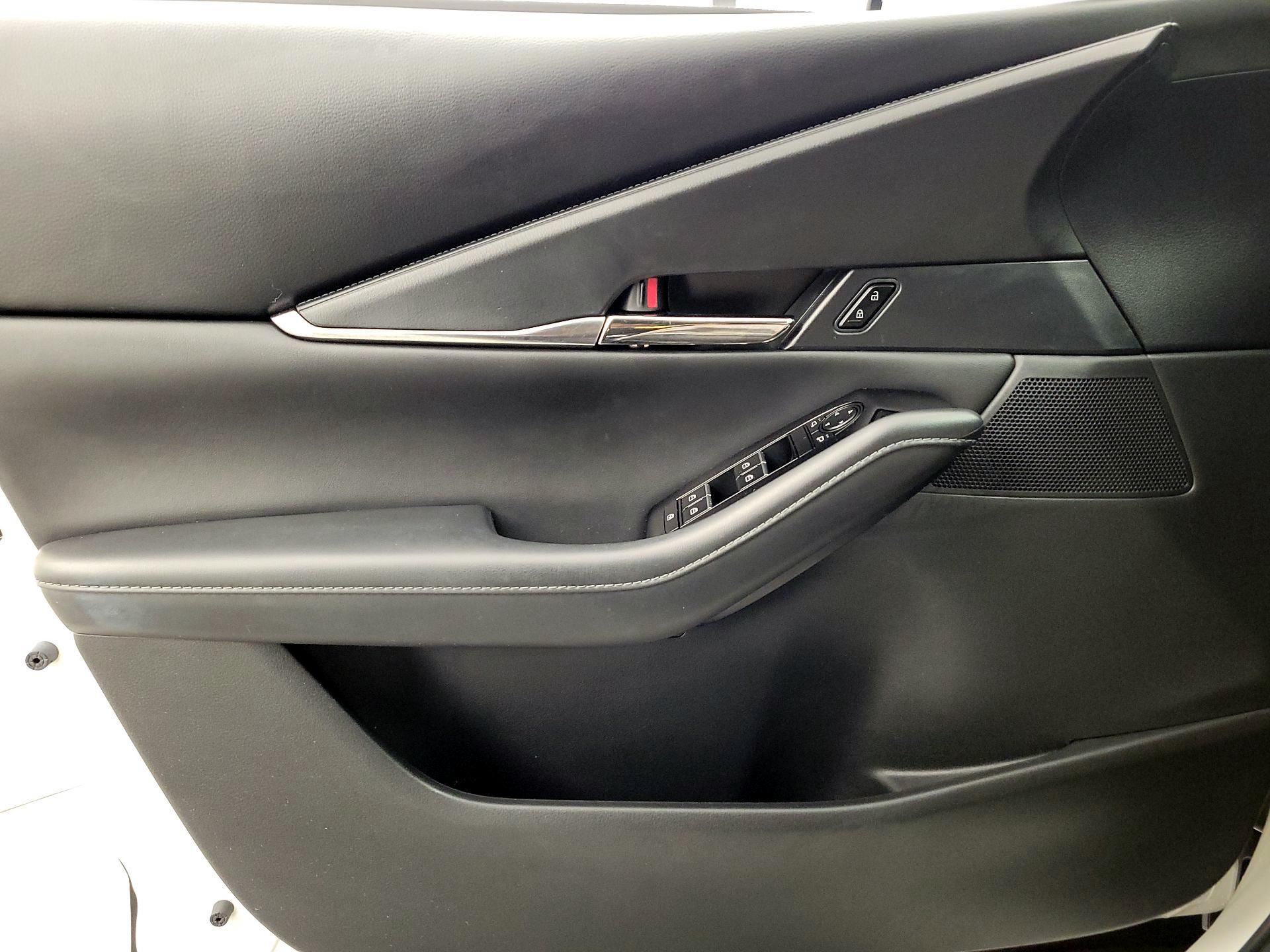 Thumbnail: 2022 Mazda CX-30 - 12