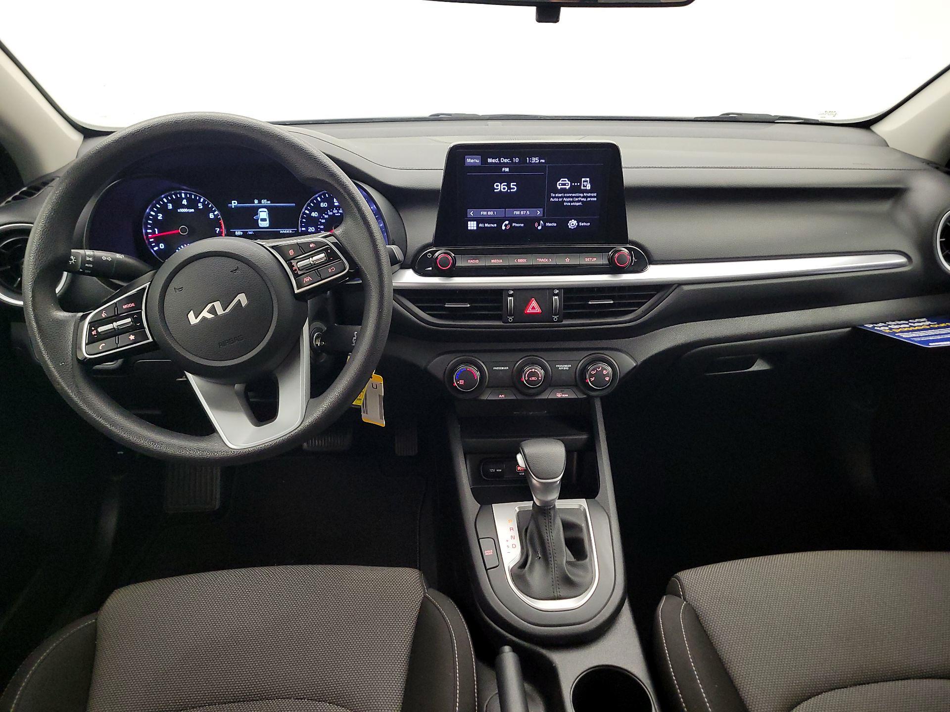 Thumbnail: 2023 Kia Forte - 9