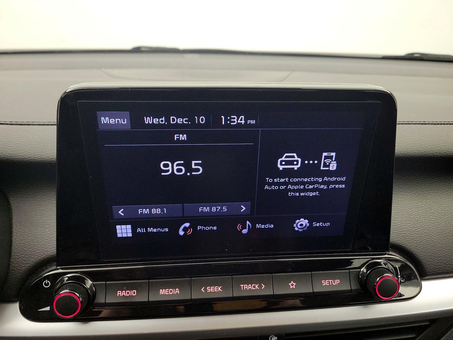 Thumbnail: 2023 Kia Forte - 15