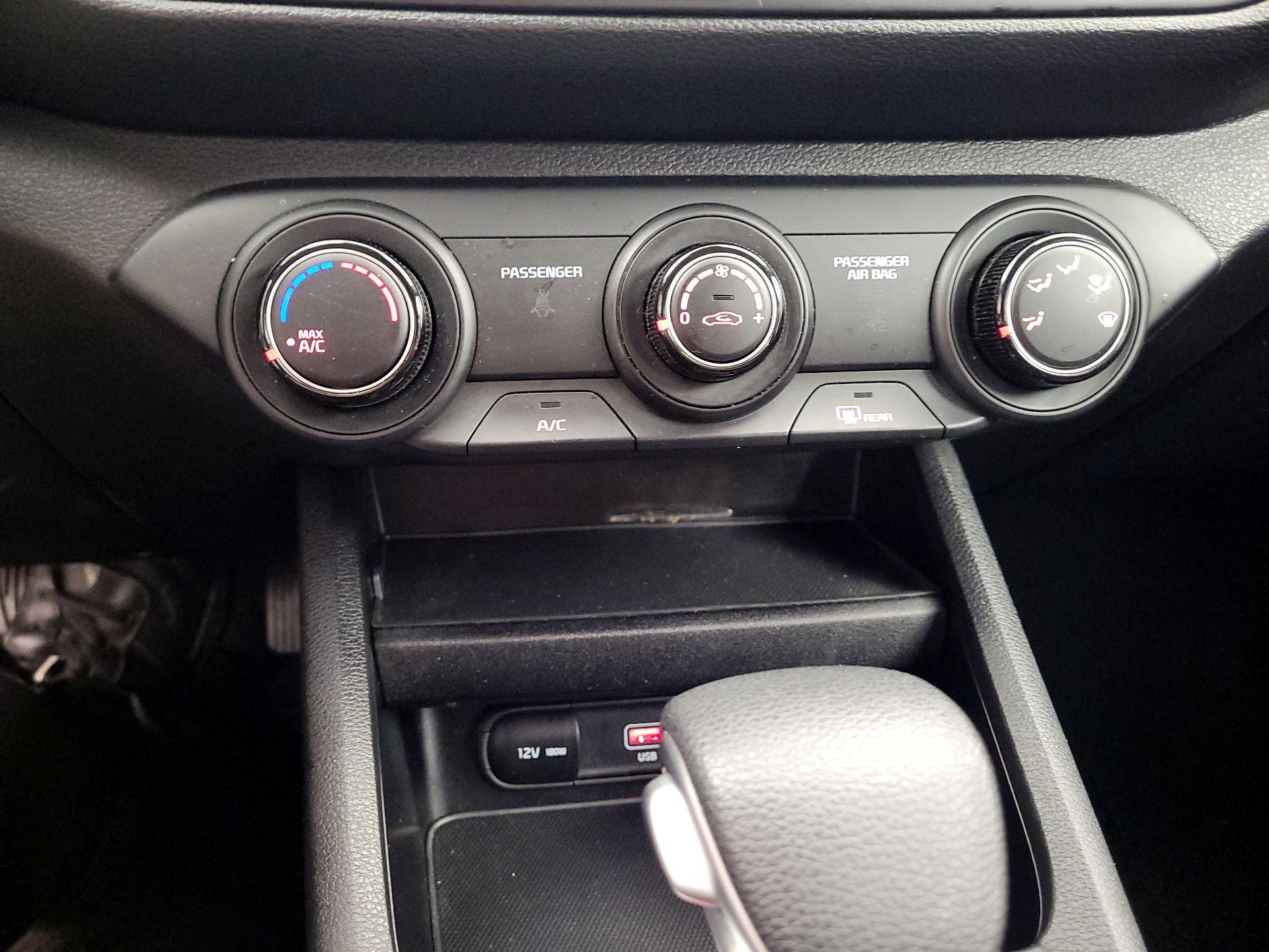 Thumbnail: 2023 Kia Forte - 16