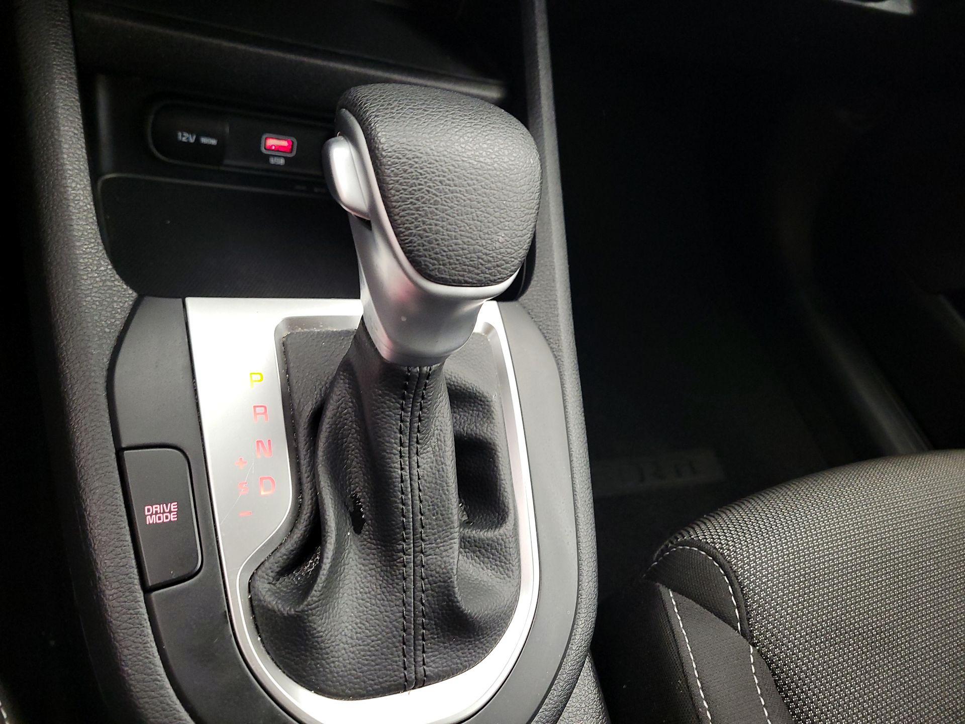 Thumbnail: 2023 Kia Forte - 17