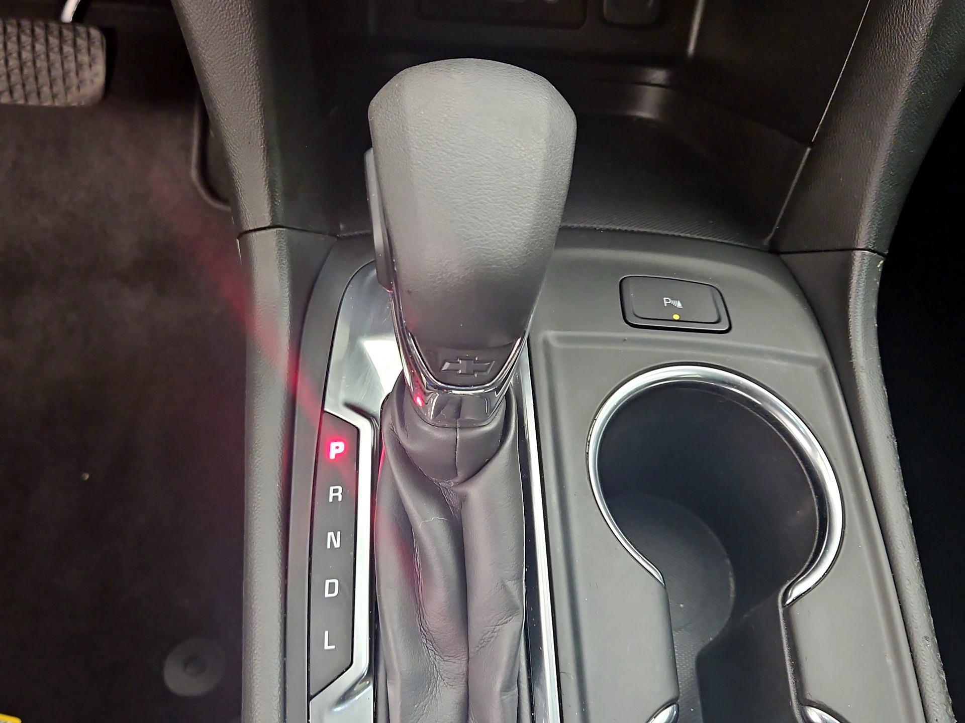 Thumbnail: 2022 Chevrolet Equinox - 18