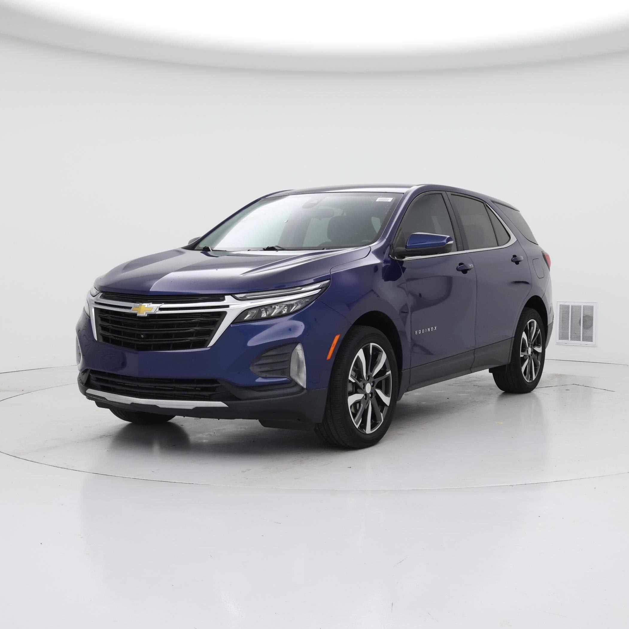 Thumbnail: 2022 Chevrolet Equinox - 4