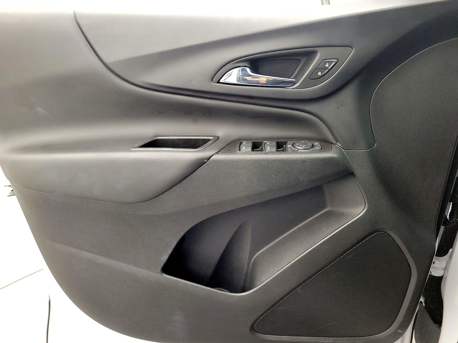 Thumbnail: 2022 Chevrolet Equinox - 12