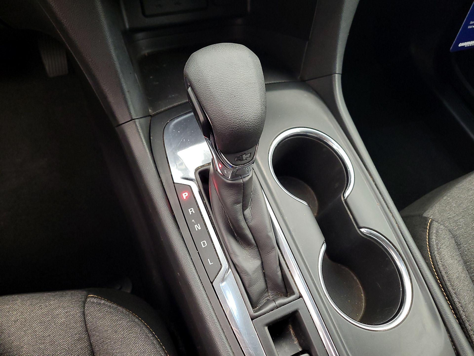 Thumbnail: 2022 Chevrolet Equinox - 17