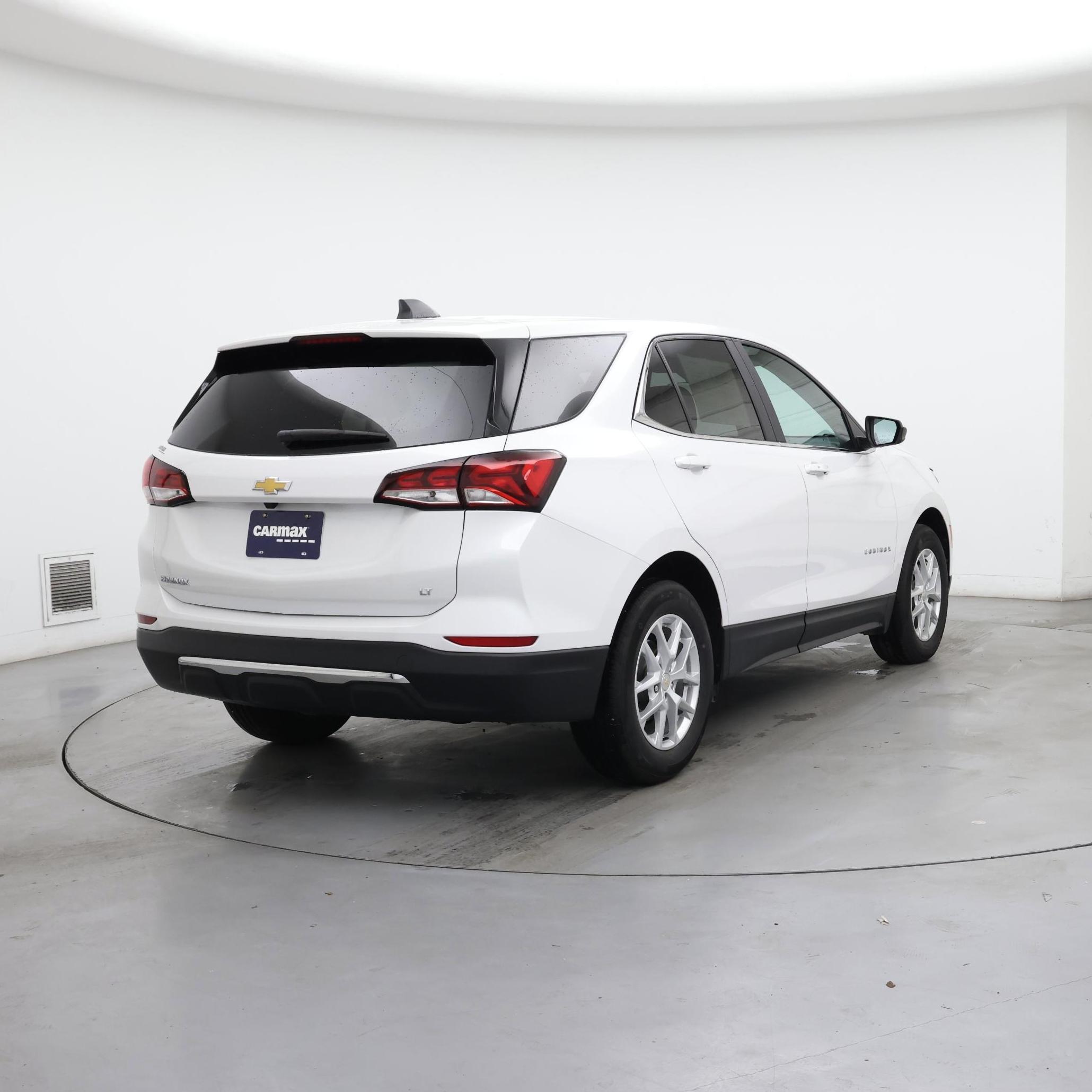 Thumbnail: 2022 Chevrolet Equinox - 8