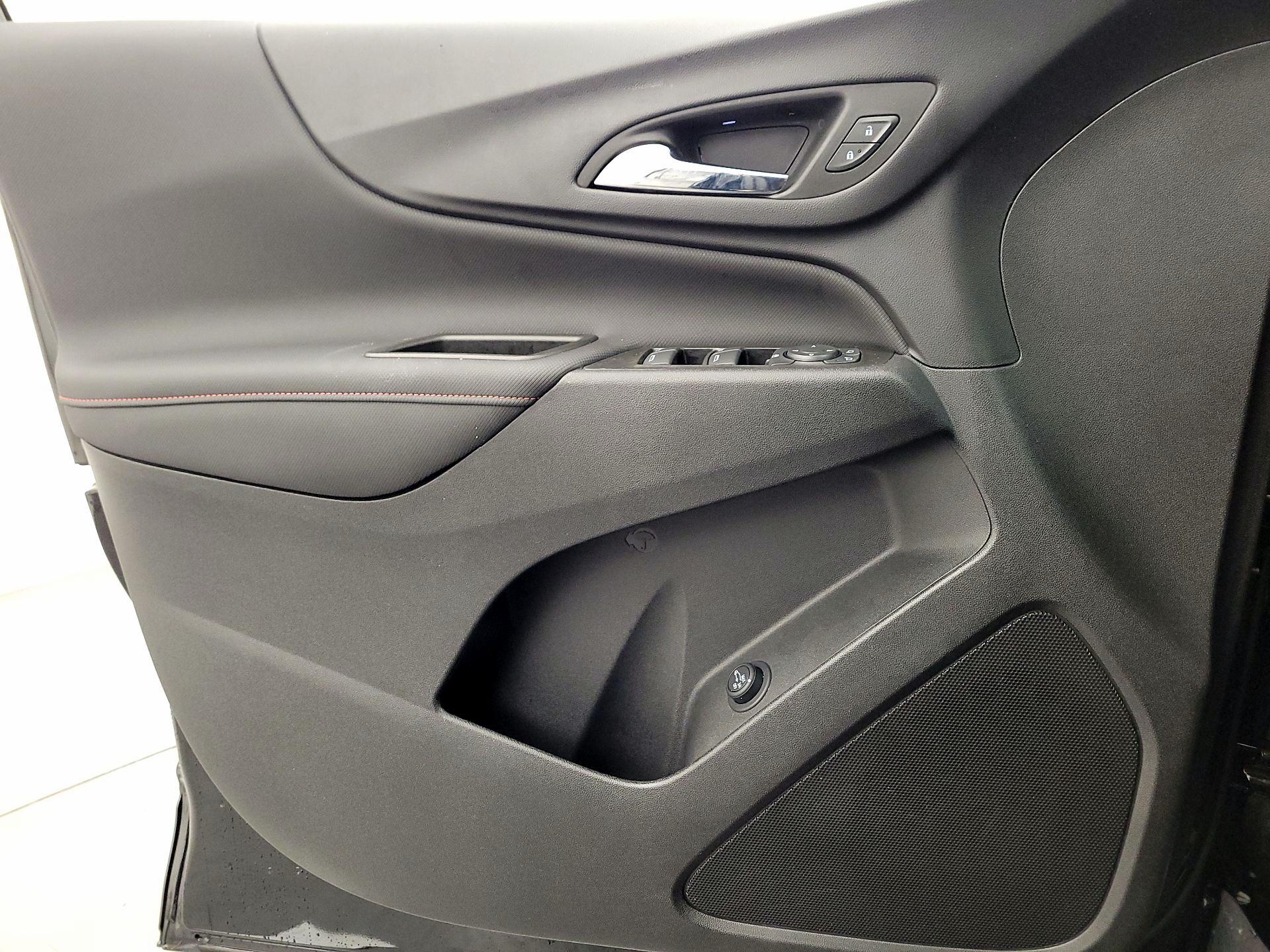 Thumbnail: 2023 Chevrolet Equinox - 12