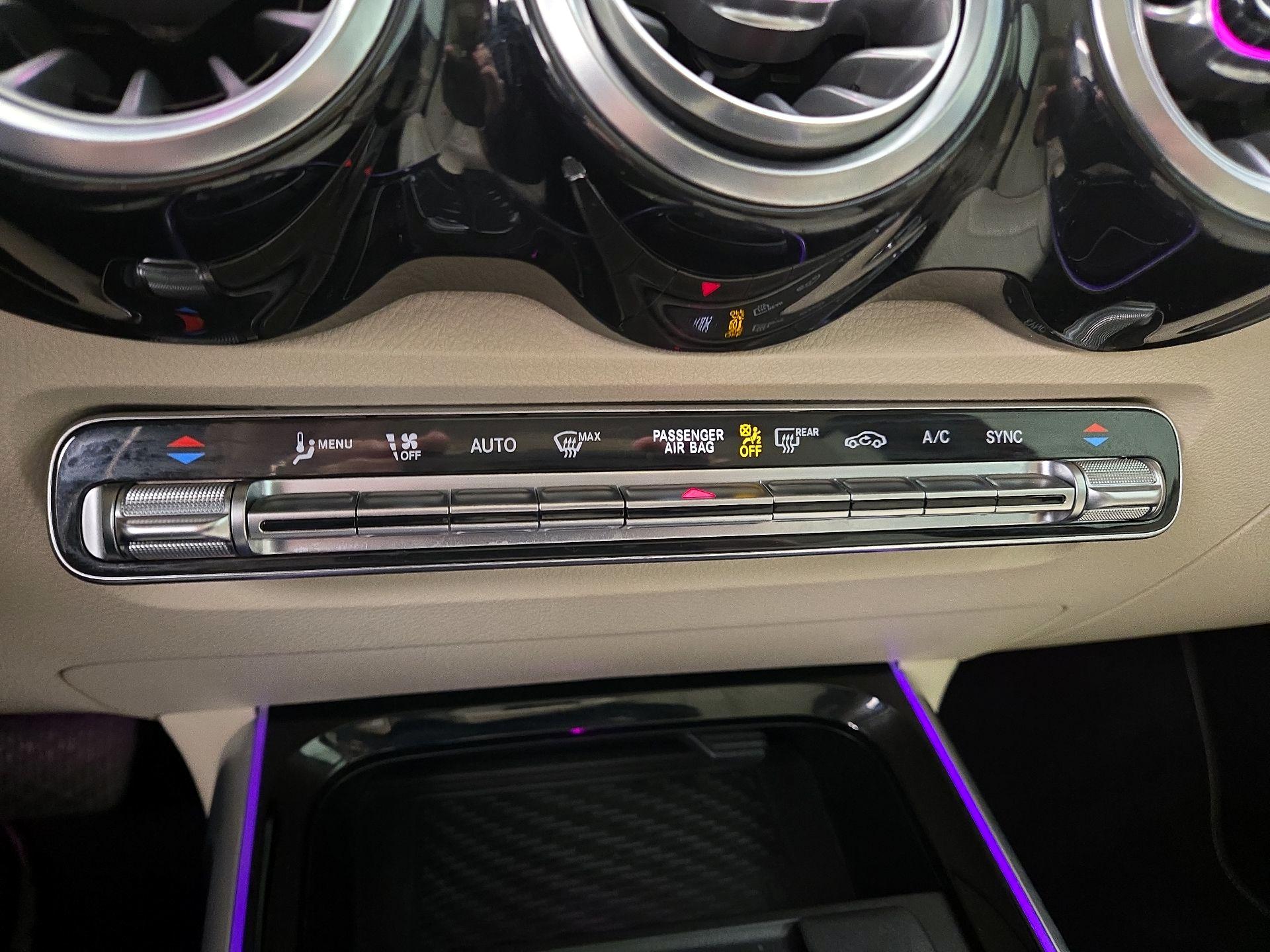 Thumbnail: 2022 Mercedes-Benz GLB - 16