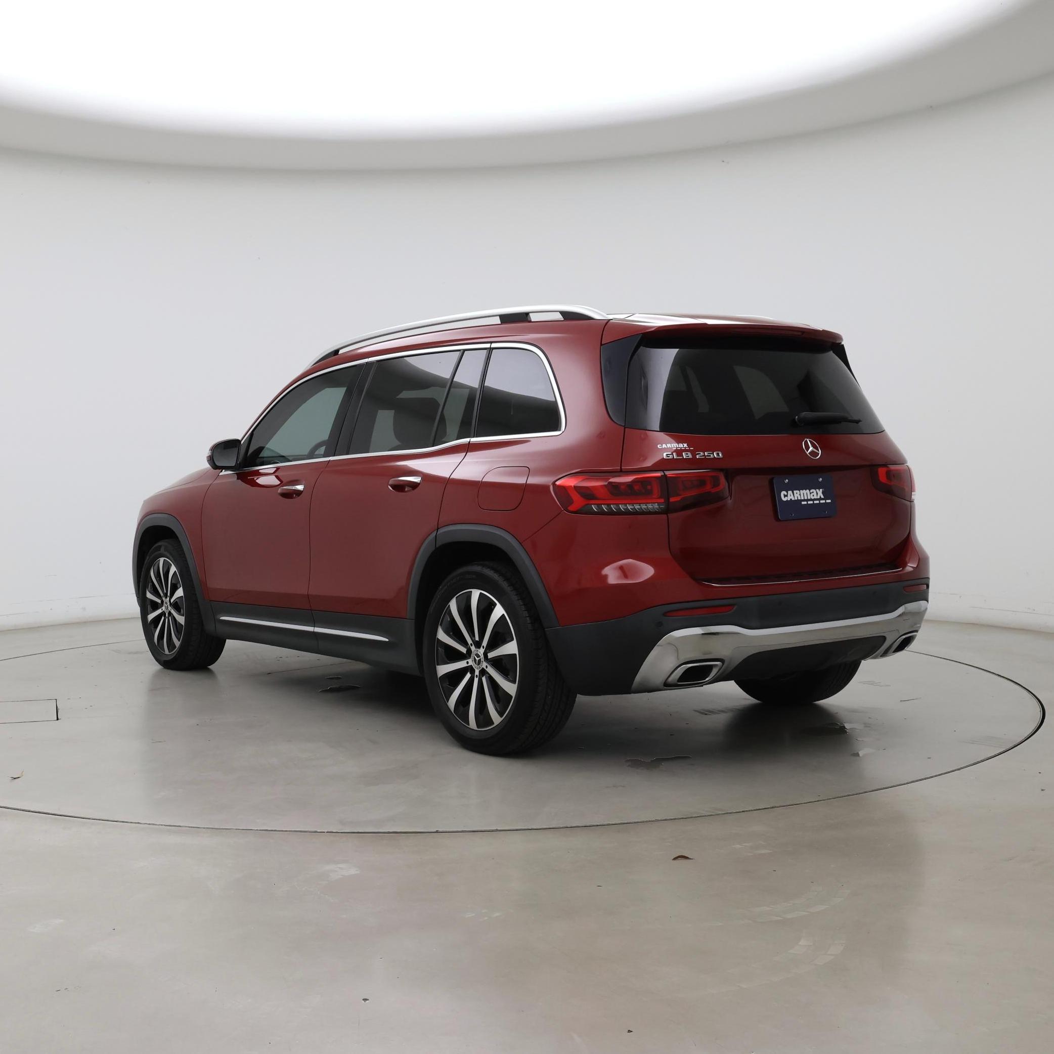 Thumbnail: 2022 Mercedes-Benz GLB - 2