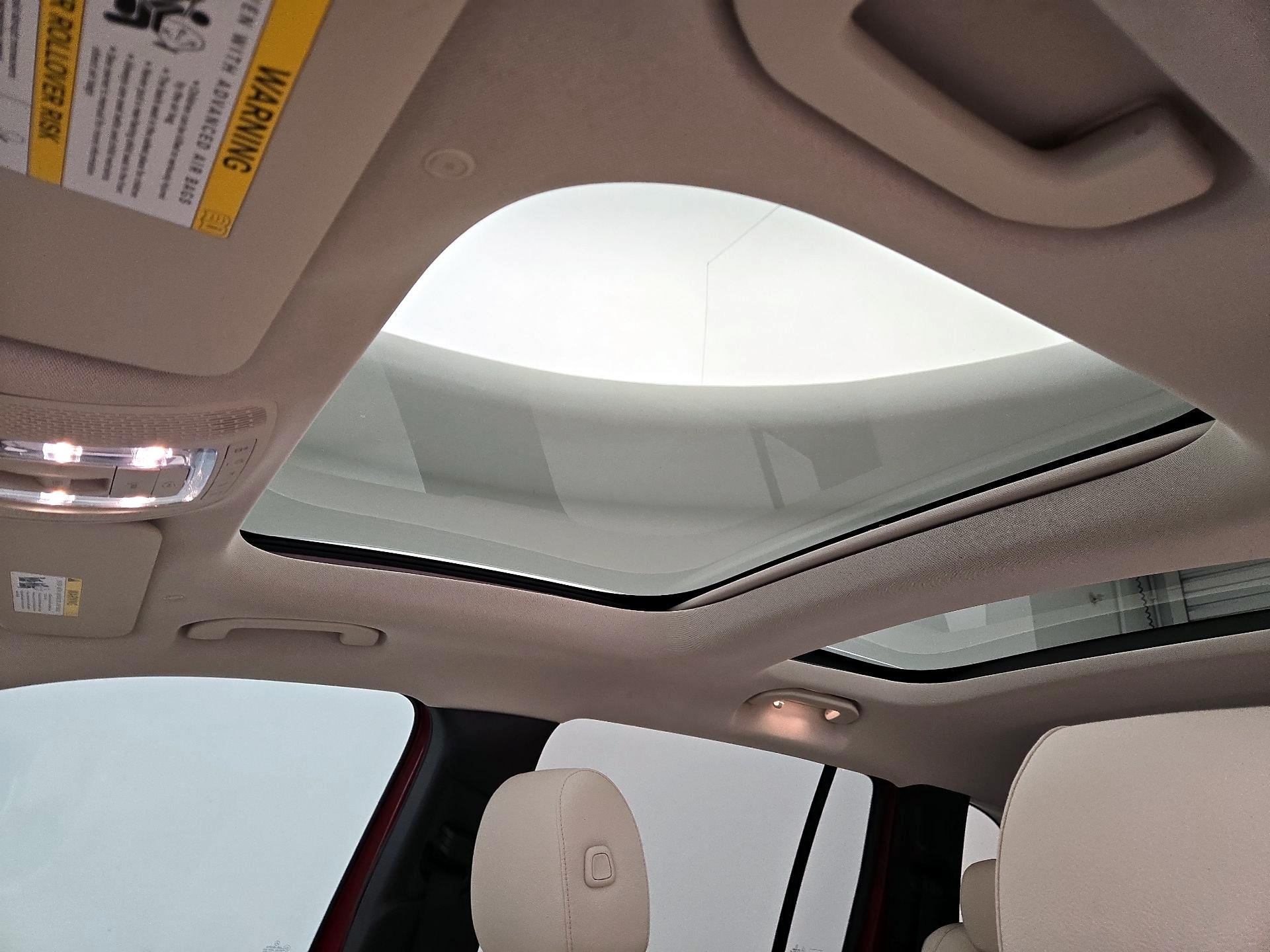 Thumbnail: 2022 Mercedes-Benz GLB - 19