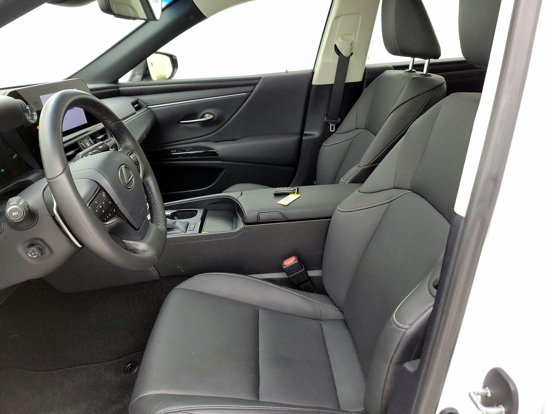 Thumbnail: 2024 Lexus ES - 11