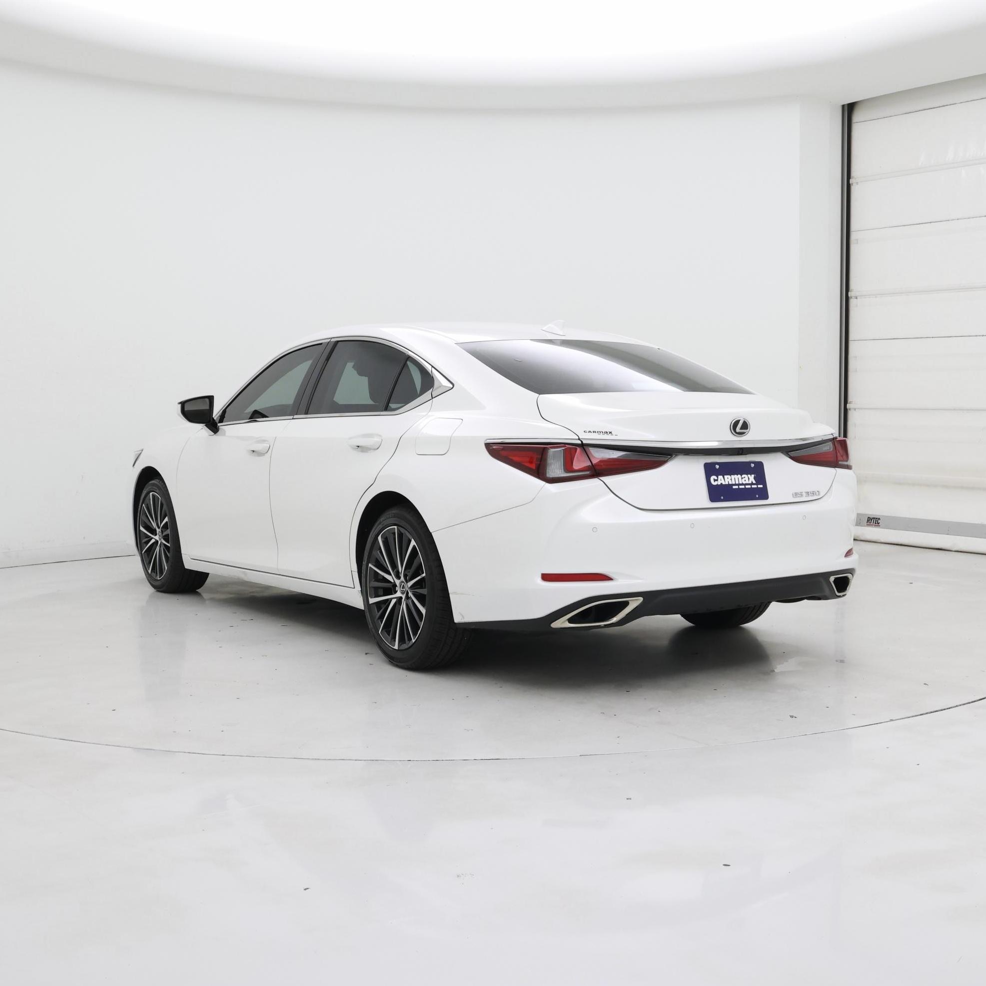 Thumbnail: 2024 Lexus ES - 2