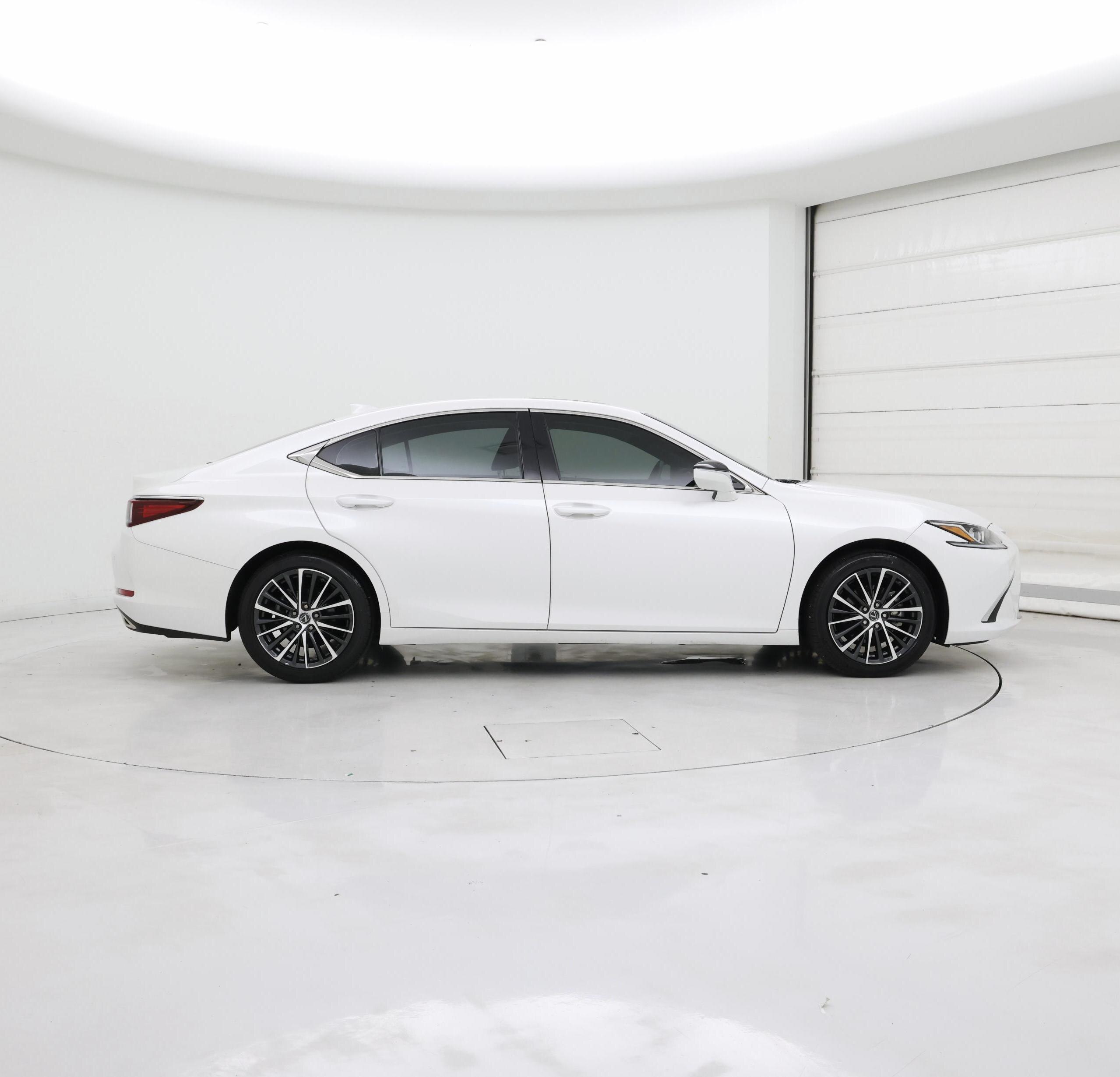 Thumbnail: 2024 Lexus ES - 7