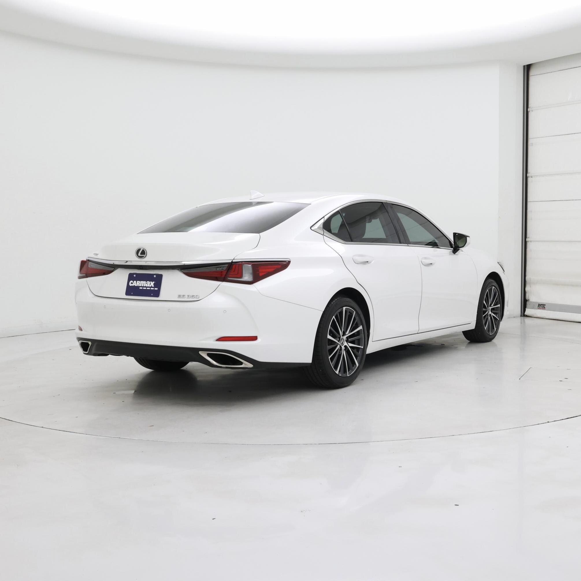 Thumbnail: 2024 Lexus ES - 8