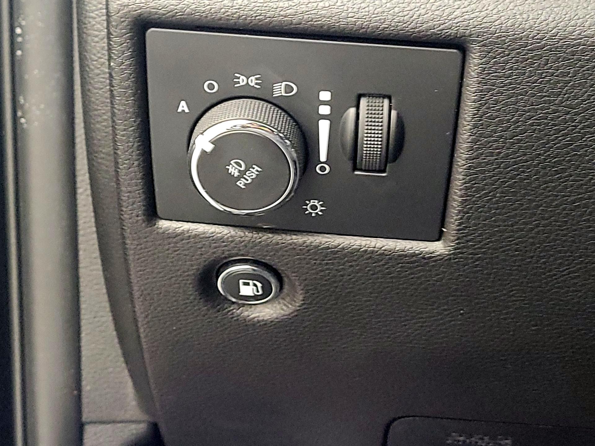 Thumbnail: 2021 Jeep Grand Cherokee - 13