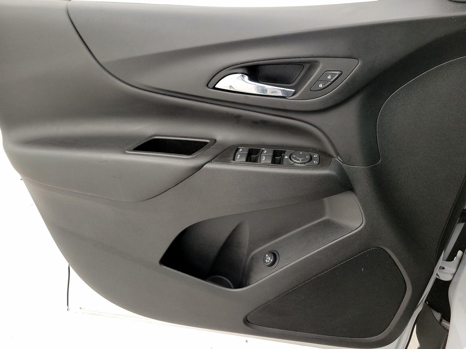 Thumbnail: 2022 Chevrolet Equinox - 12