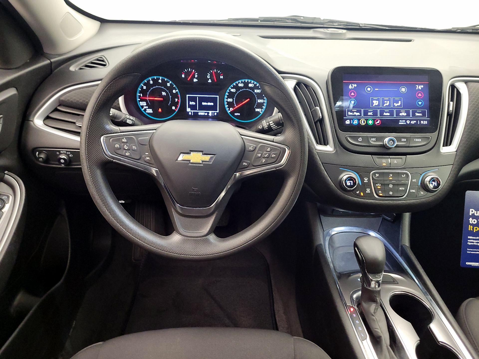 Thumbnail: 2023 Chevrolet Malibu - 9