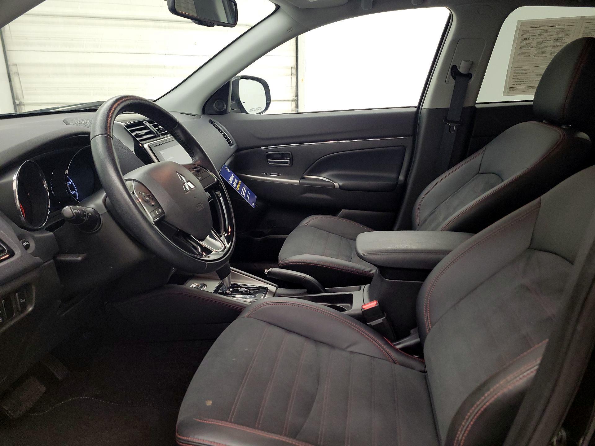 Thumbnail: 2022 Mitsubishi Outlander Sport - 11