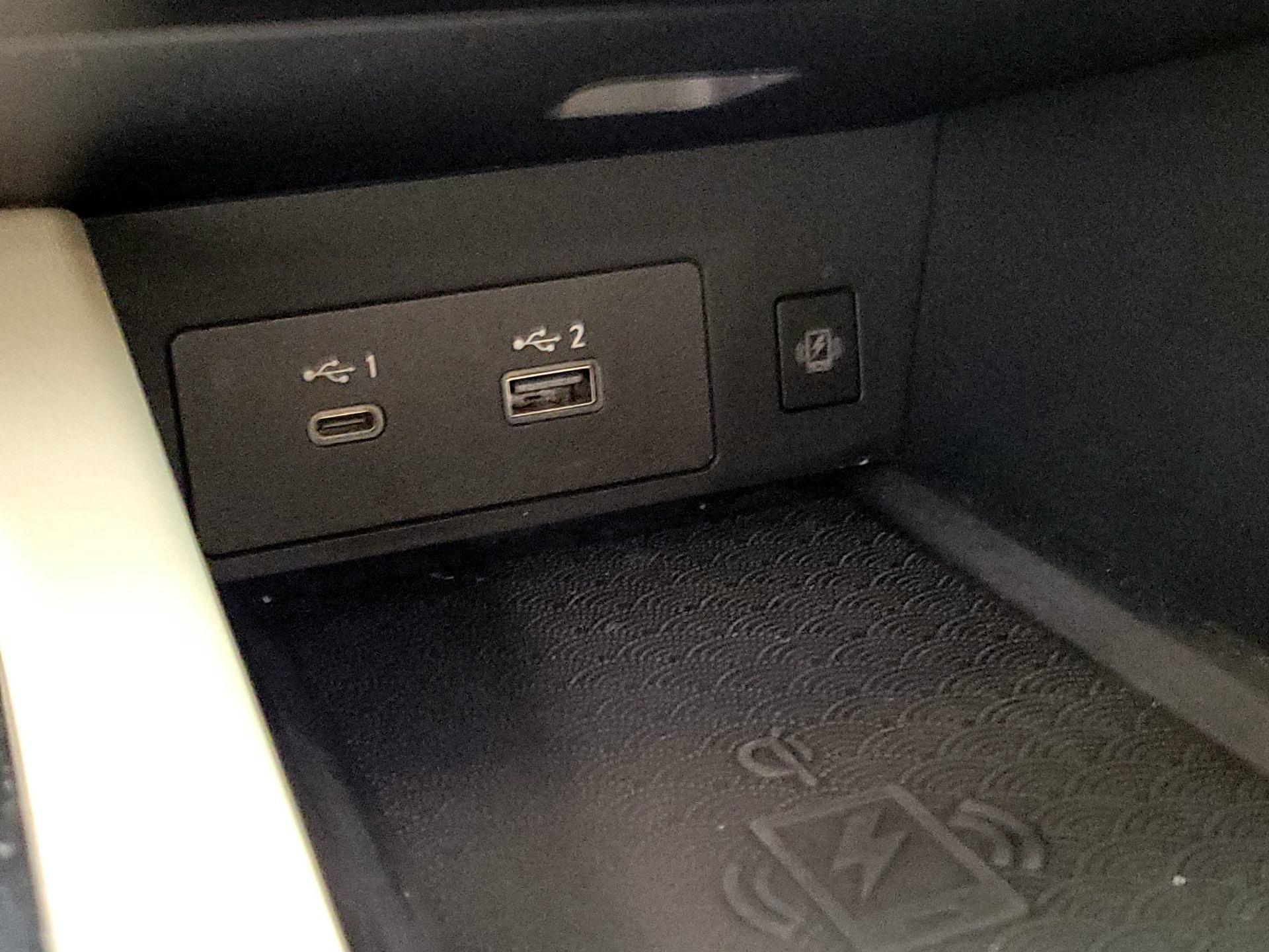 Thumbnail: 2023 INFINITI QX60 - 18