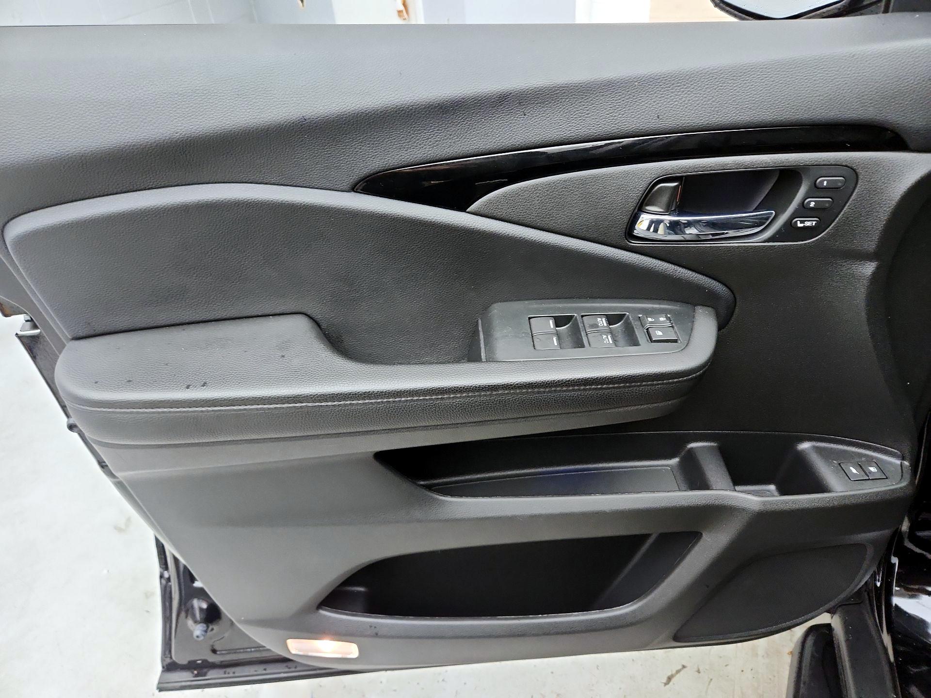 Thumbnail: 2022 Honda Pilot - 12