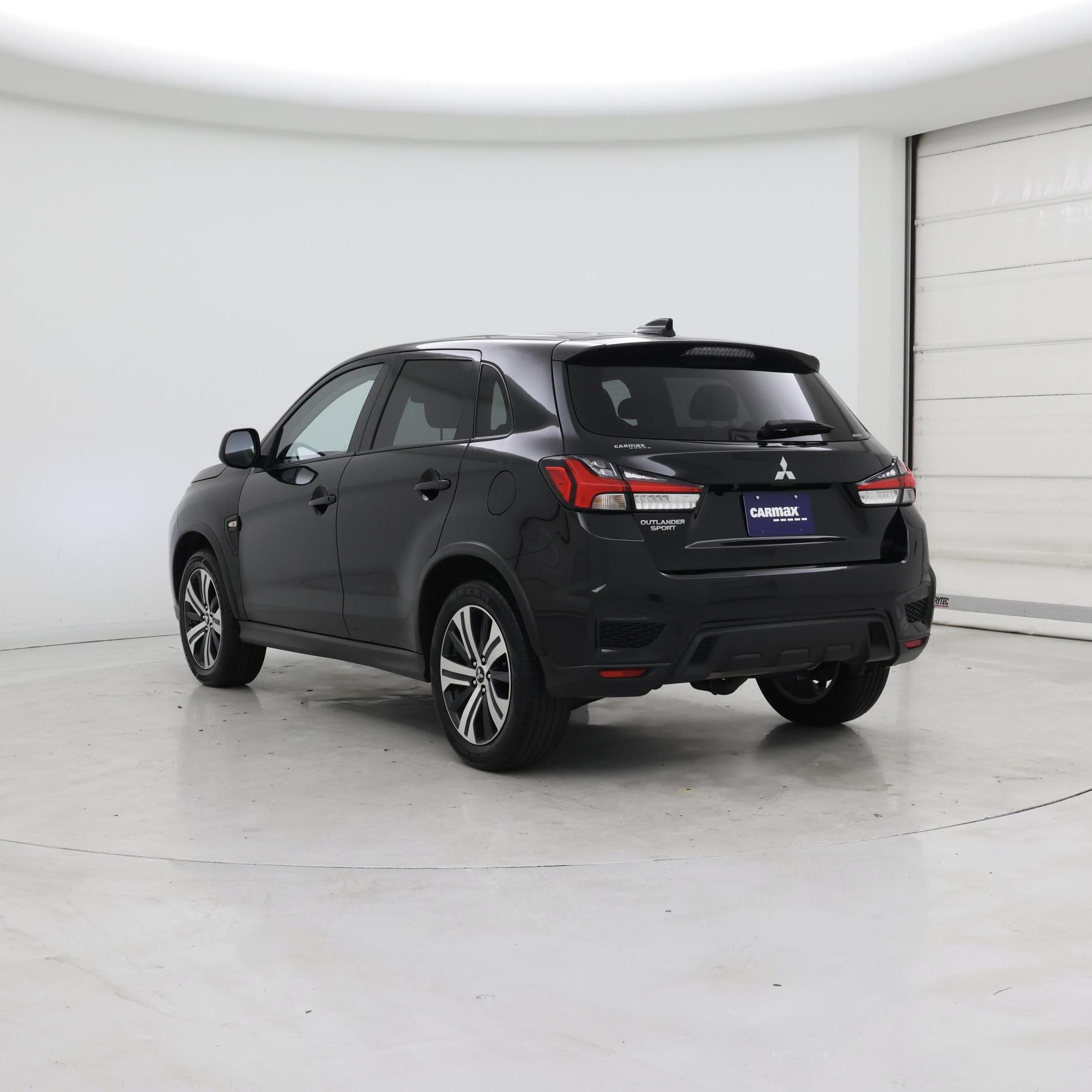 Thumbnail: 2023 Mitsubishi Outlander Sport - 2