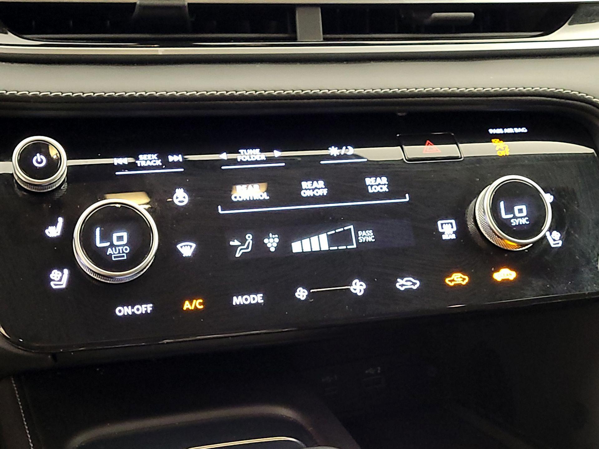 Thumbnail: 2022 INFINITI QX60 - 16