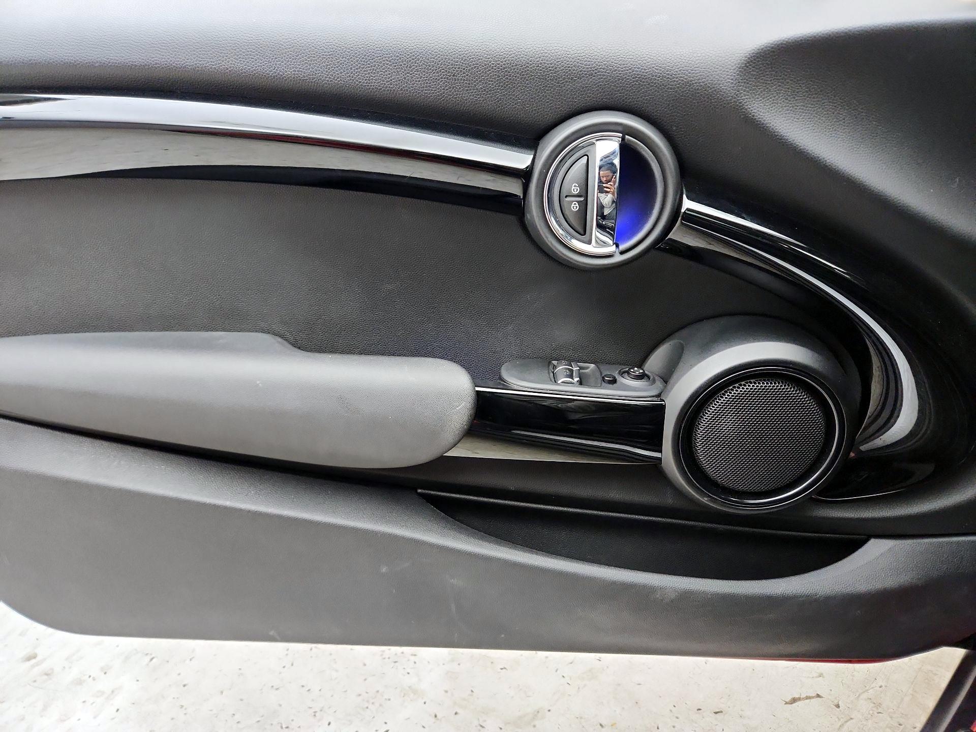 Thumbnail: 2020 MINI Cooper Hardtop - 12