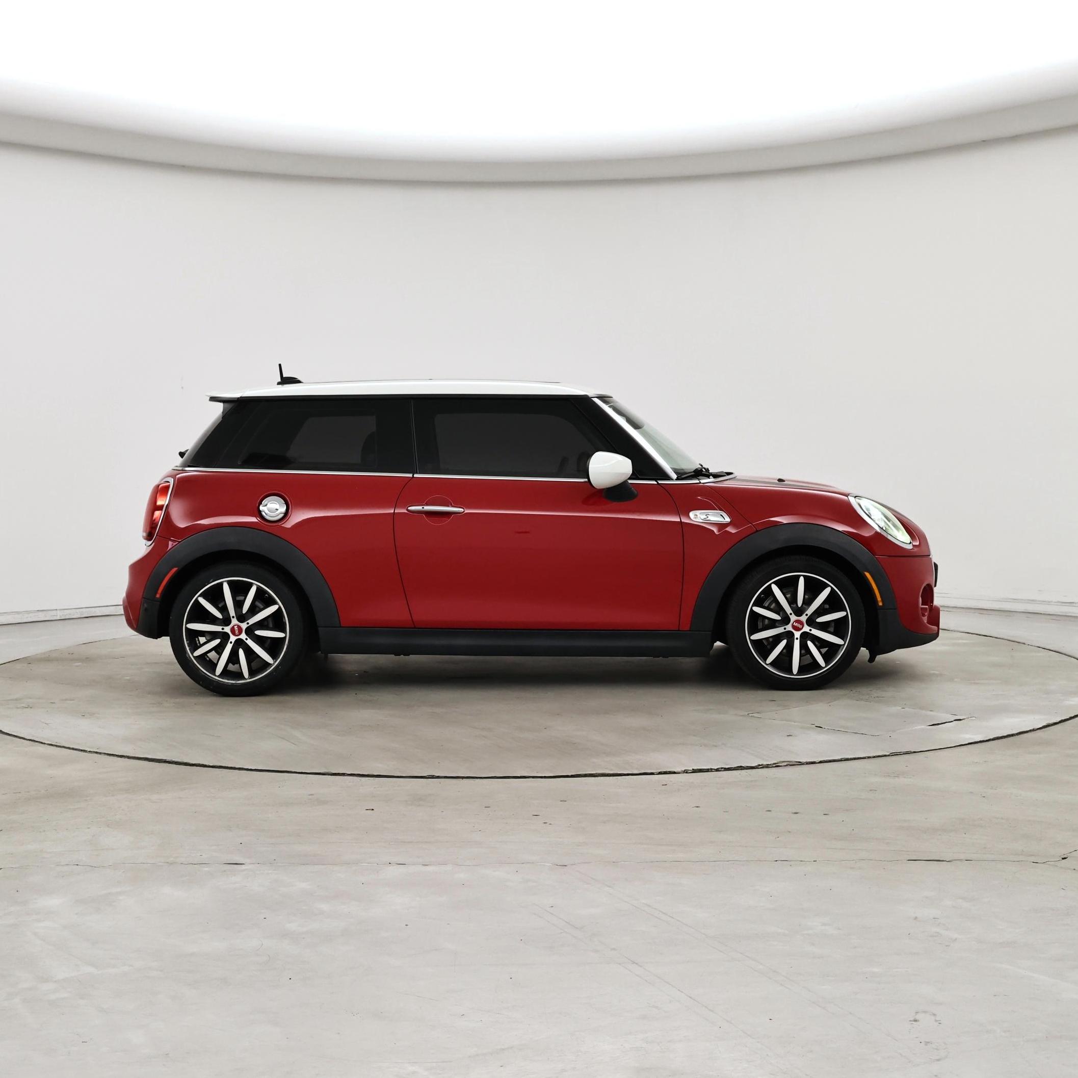 Thumbnail: 2020 MINI Cooper Hardtop - 7
