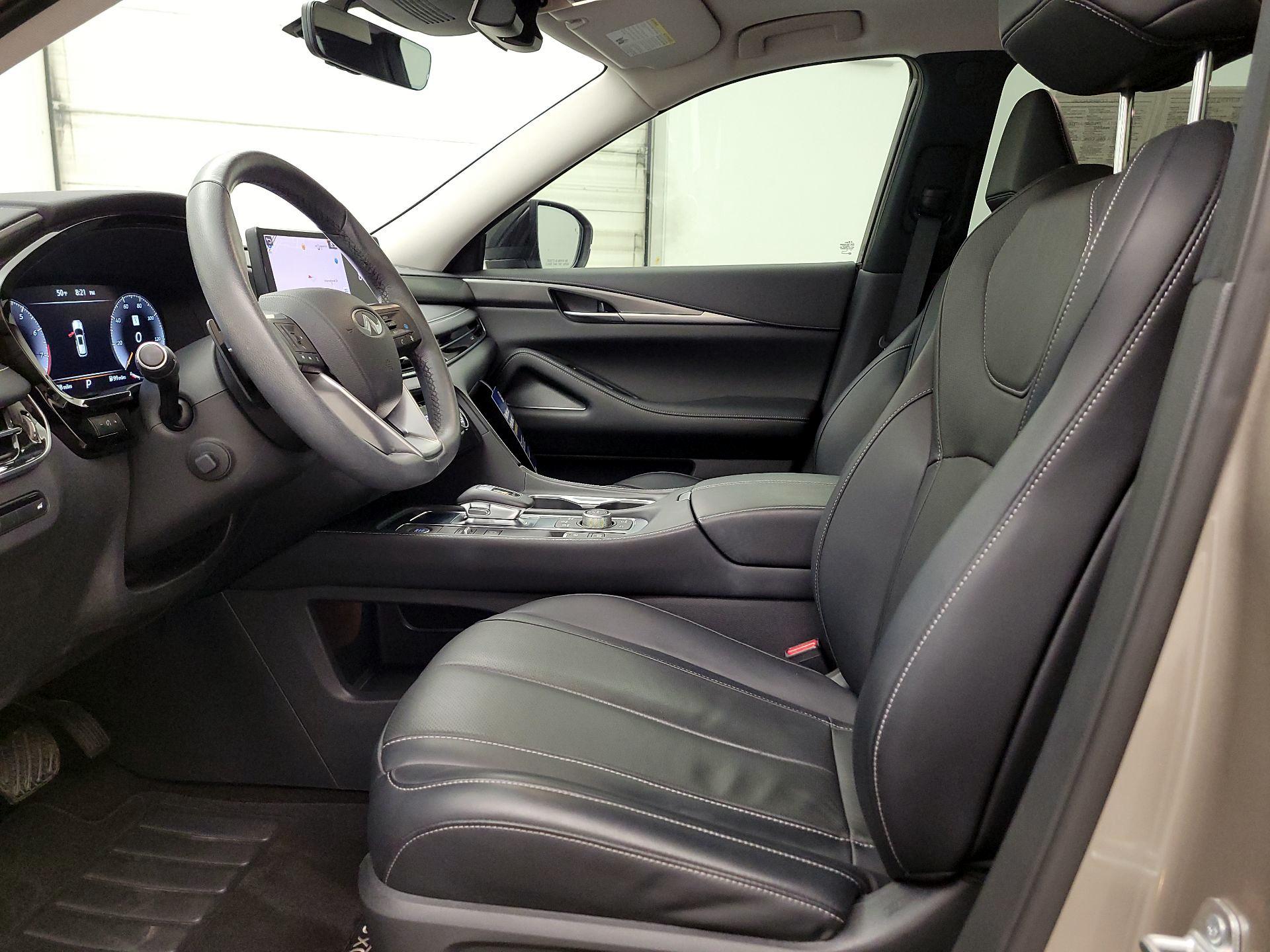 Thumbnail: 2023 INFINITI QX60 - 11