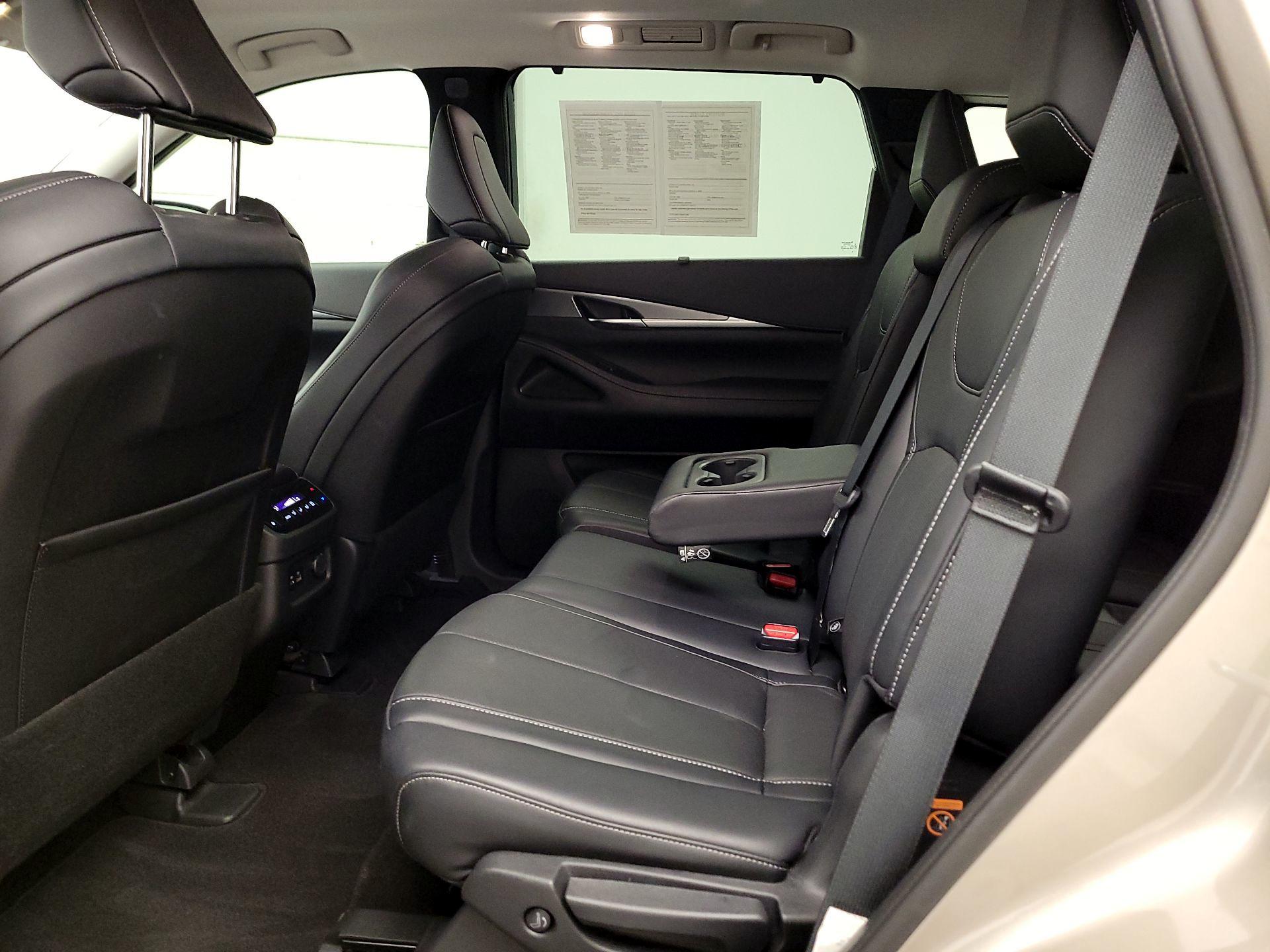 Thumbnail: 2023 INFINITI QX60 - 19