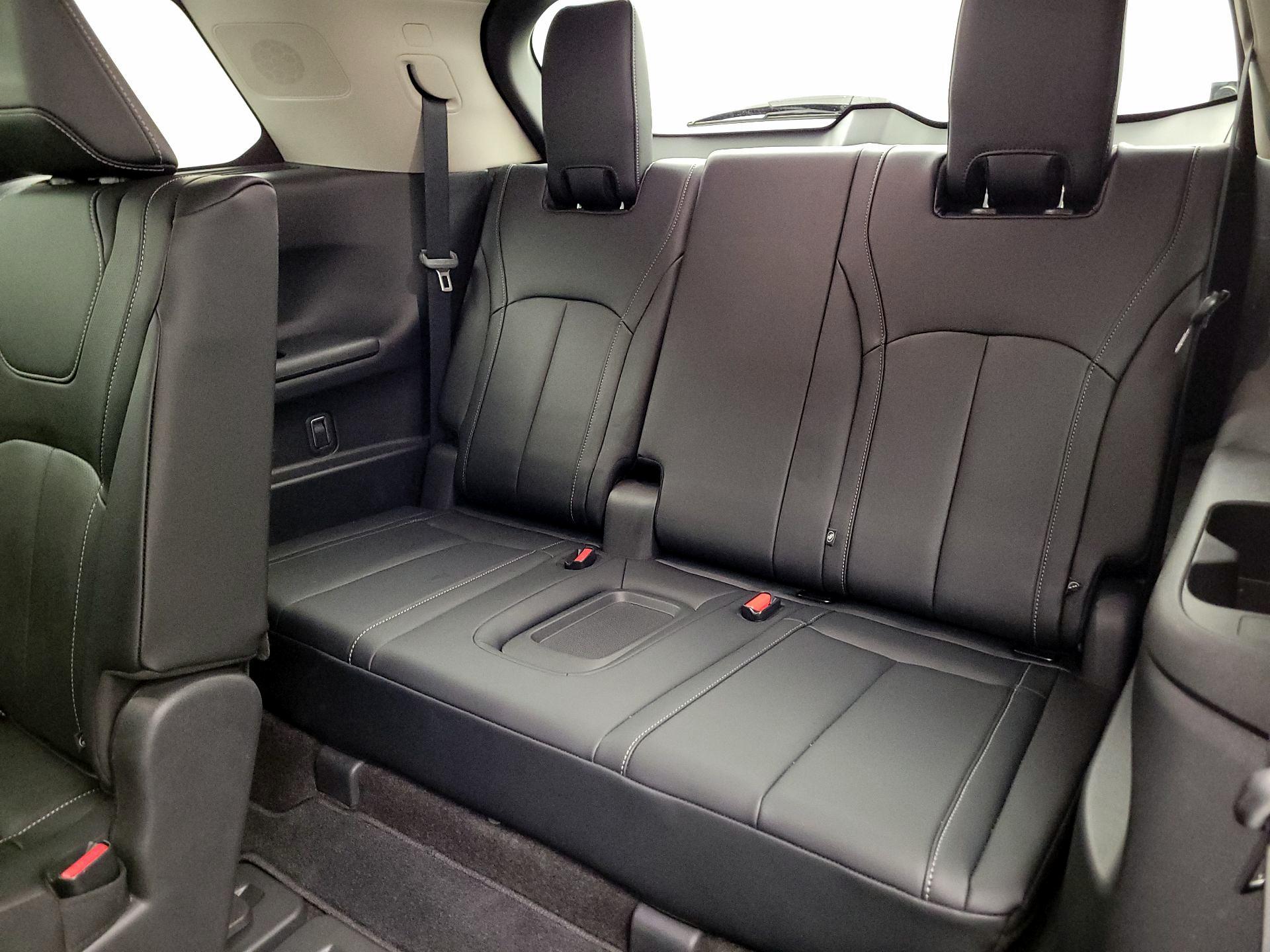 Thumbnail: 2023 INFINITI QX60 - 20