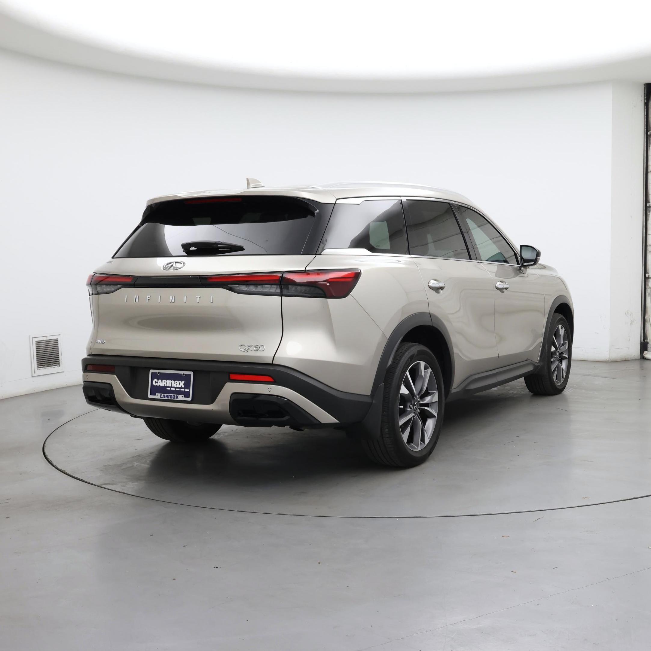 Thumbnail: 2023 INFINITI QX60 - 8