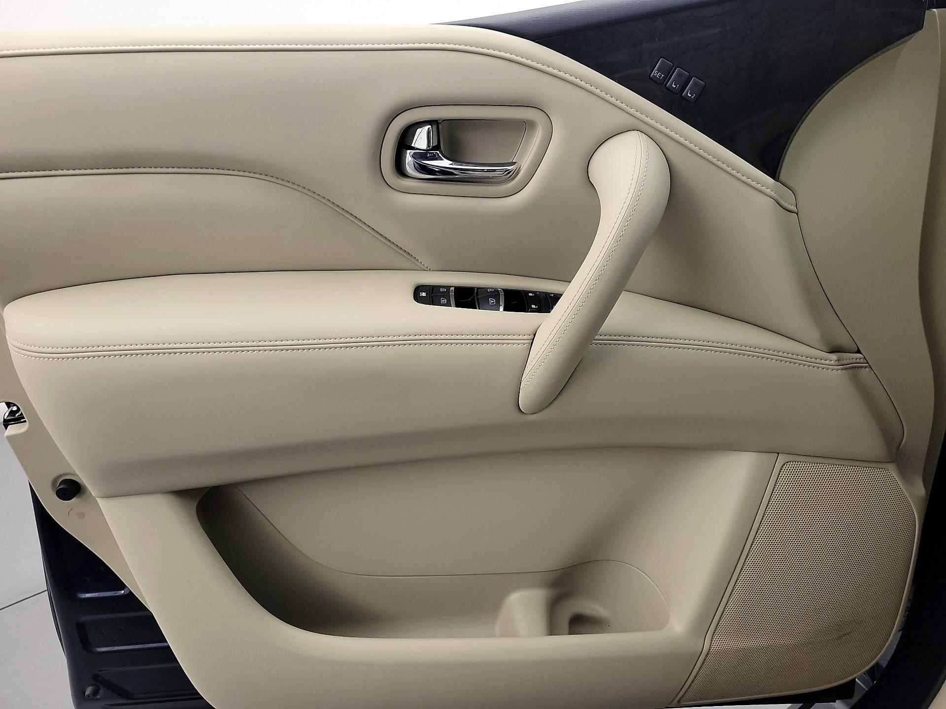 Thumbnail: 2022 INFINITI QX80 - 12