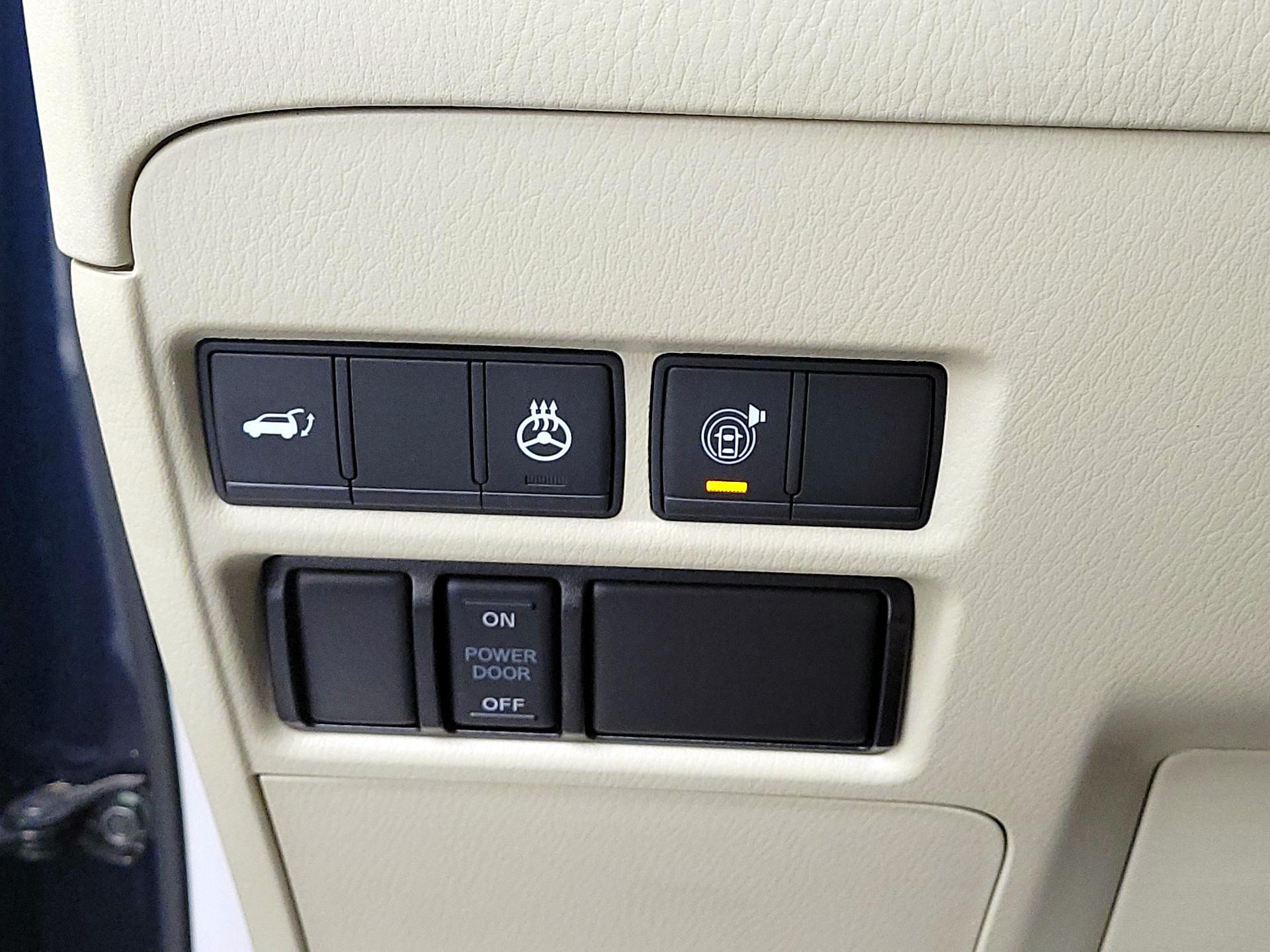 Thumbnail: 2022 INFINITI QX80 - 13