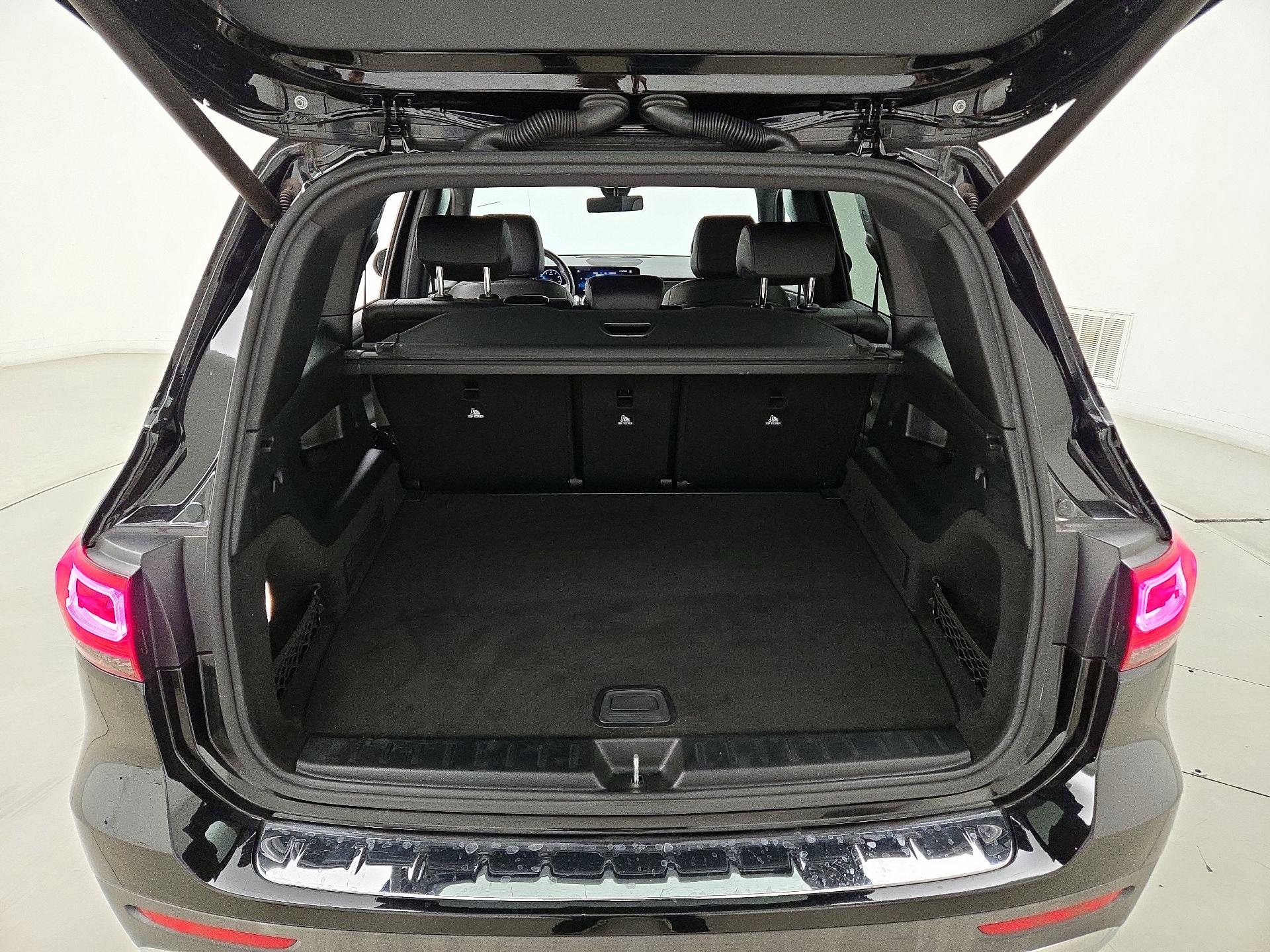 Thumbnail: 2021 Mercedes-Benz GLB - 20