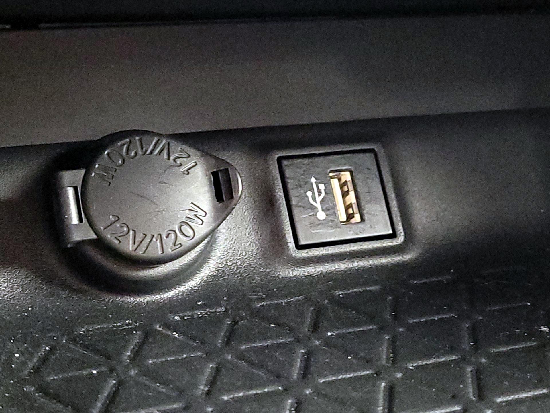 Thumbnail: 2023 Toyota RAV4 - 18