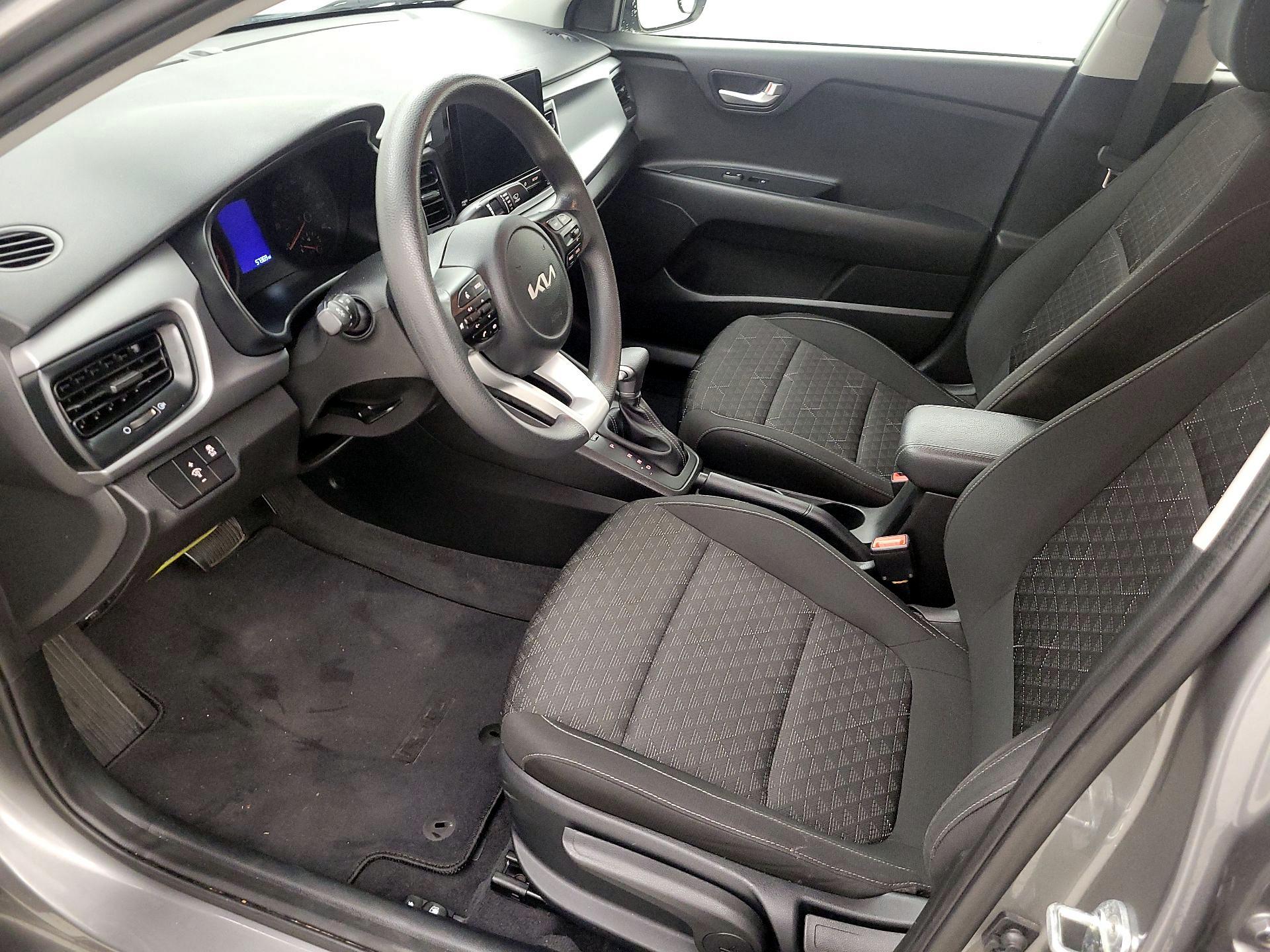 Thumbnail: 2022 Kia Rio - 11