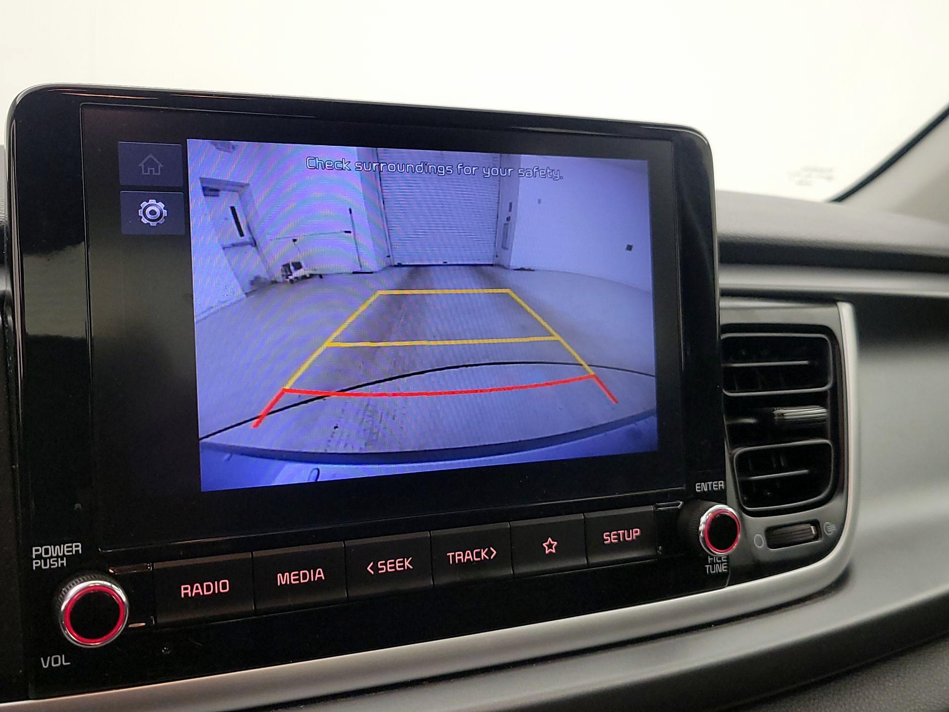 Thumbnail: 2022 Kia Rio - 14