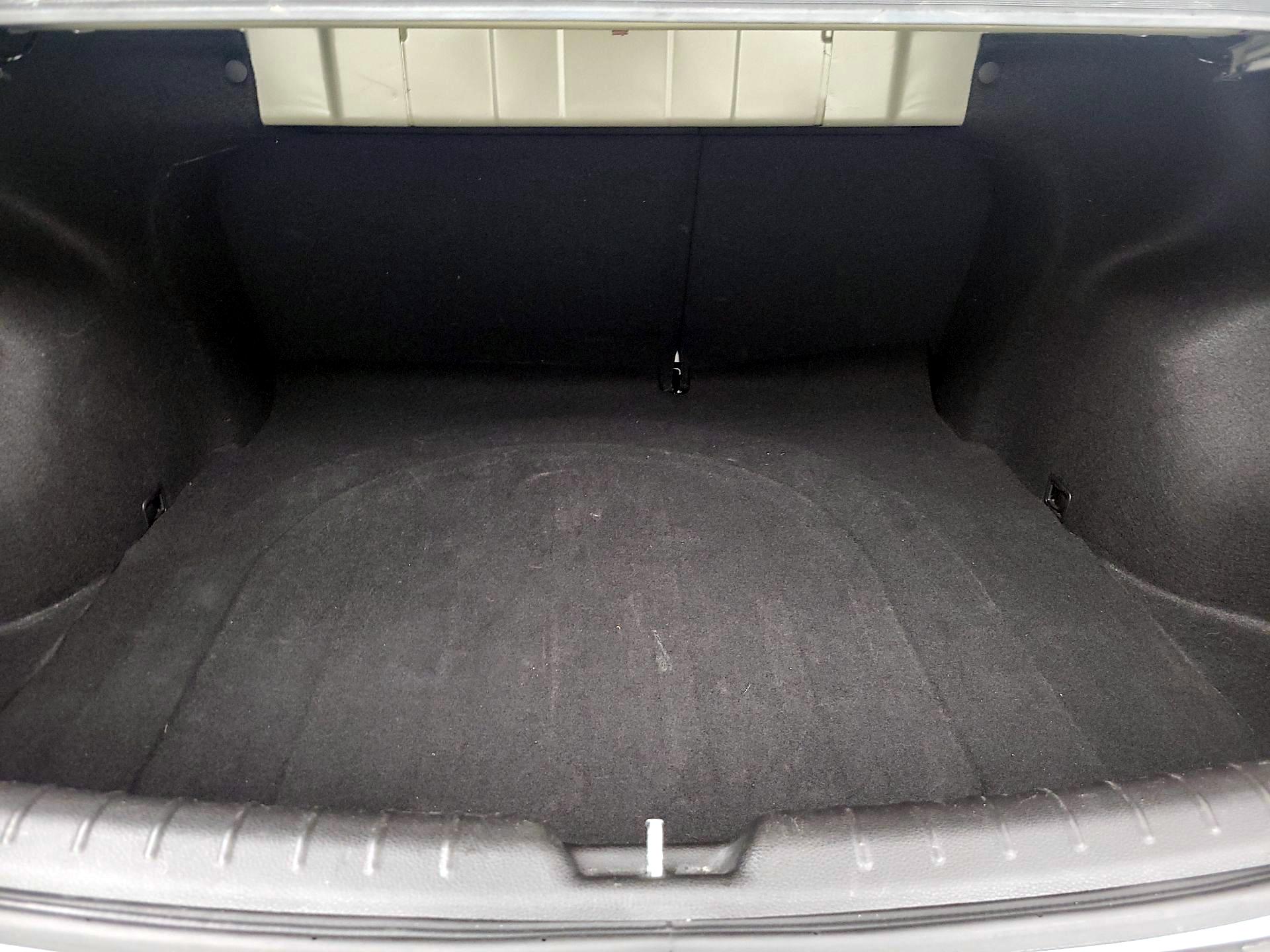 Thumbnail: 2022 Kia Rio - 20