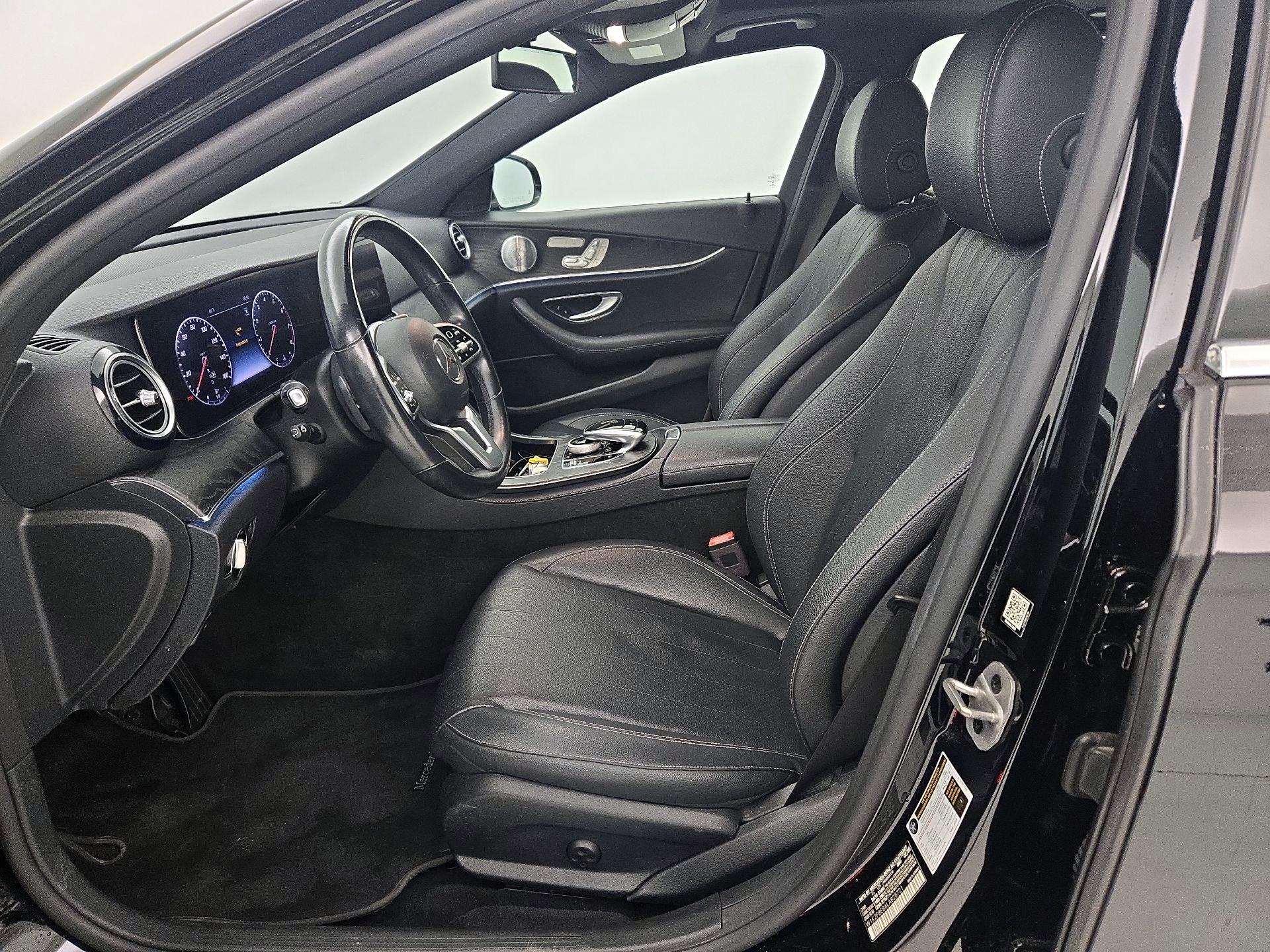 Thumbnail: 2020 Mercedes-Benz E-Class - 11