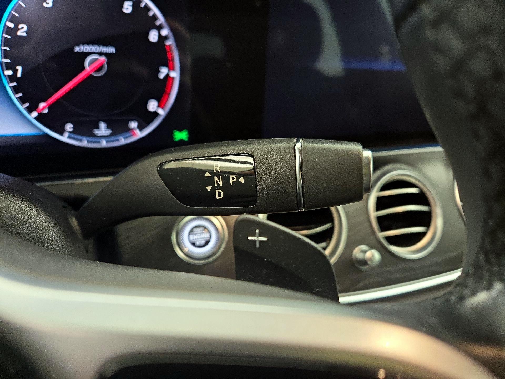 Thumbnail: 2020 Mercedes-Benz E-Class - 18