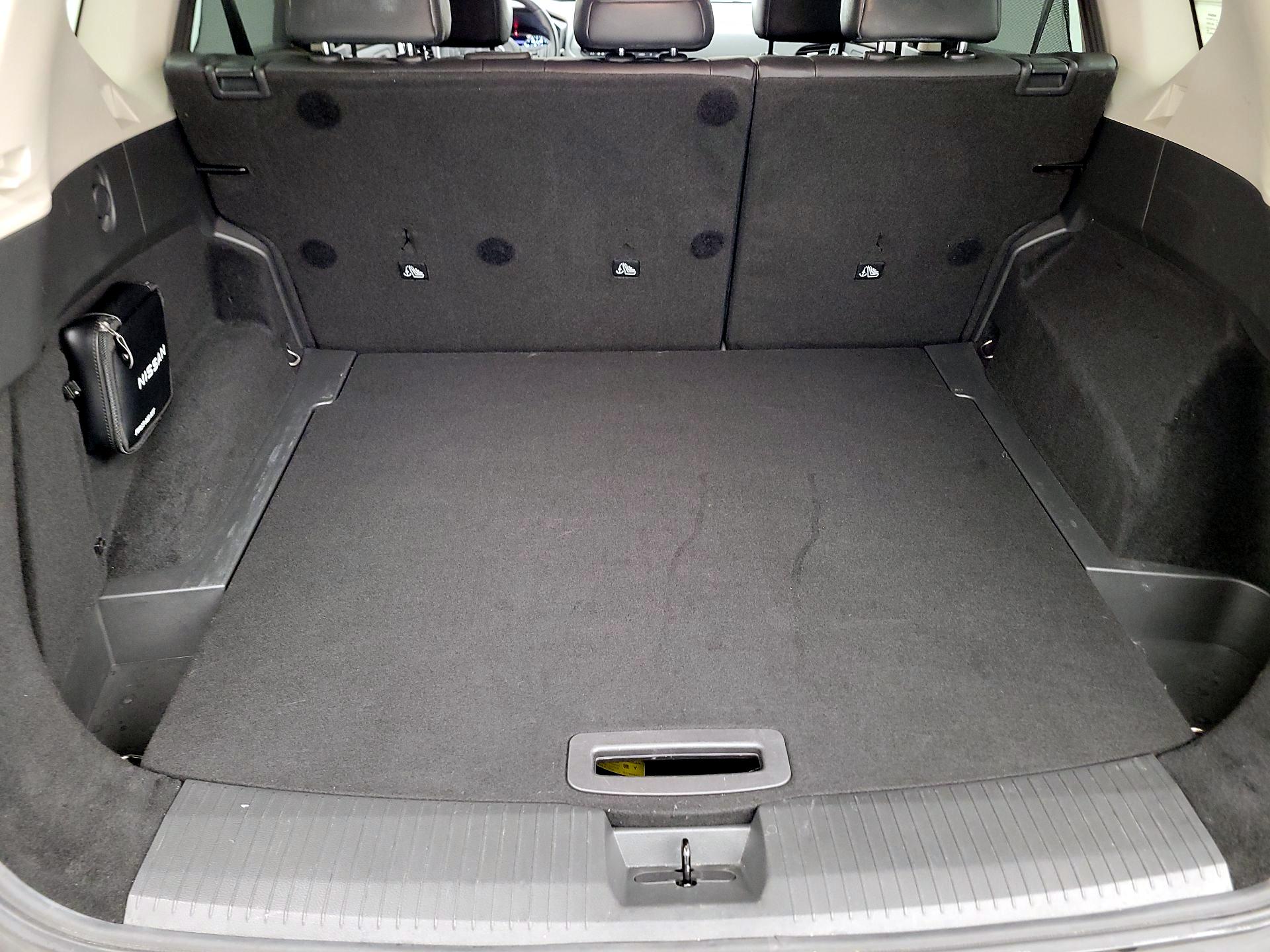 Thumbnail: 2022 Nissan Rogue - 16