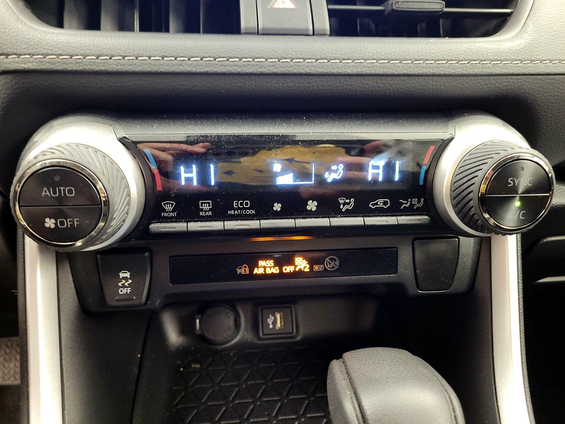 Thumbnail: 2024 Toyota RAV4 - 14