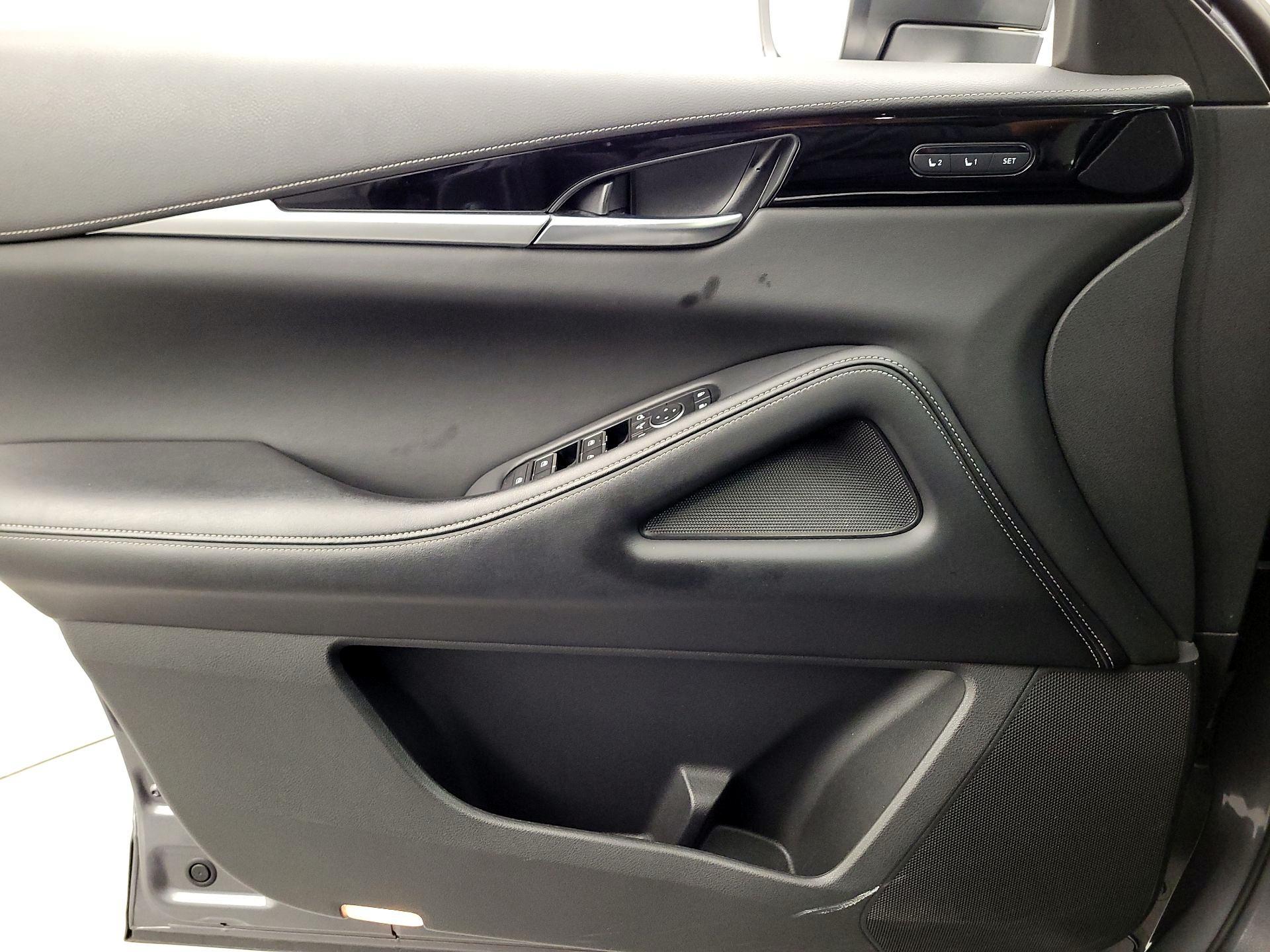 Thumbnail: 2022 INFINITI QX60 - 12