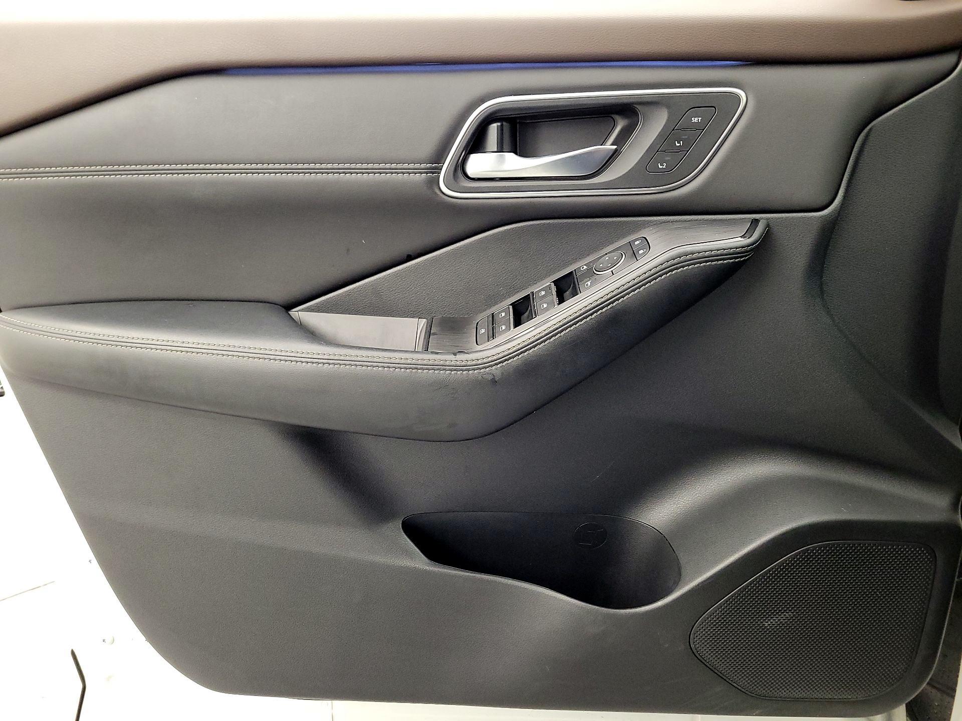 Thumbnail: 2023 Nissan Rogue - 12