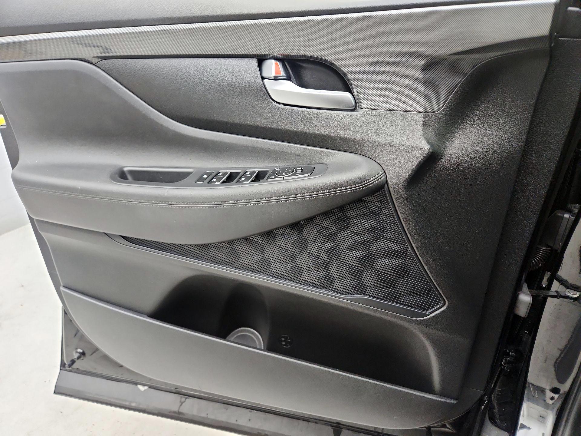 Thumbnail: 2022 Hyundai Santa Fe - 12