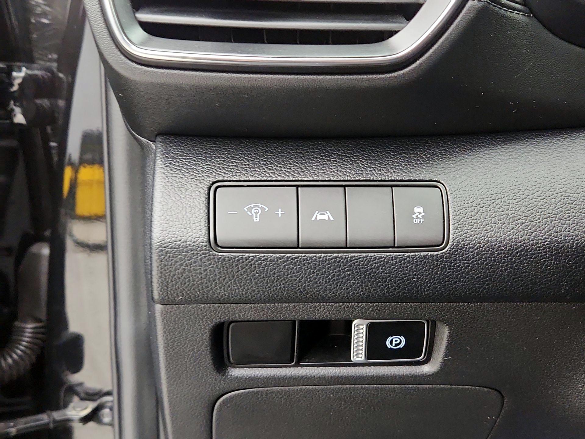 Thumbnail: 2022 Hyundai Santa Fe - 13